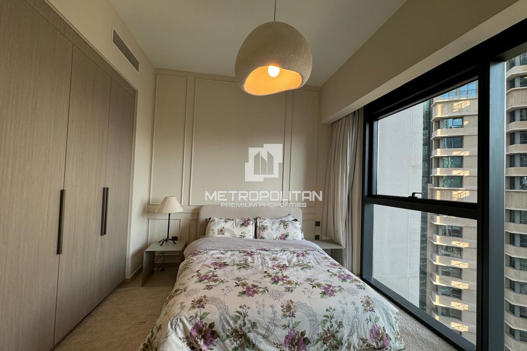 Fully Furnished 1BR High Floor BLVD View photo-16