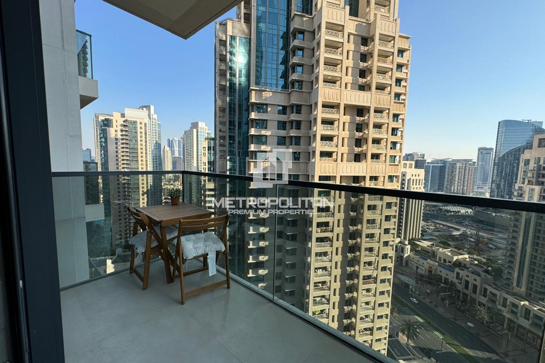 Fully Furnished 1BR High Floor BLVD View photo-17