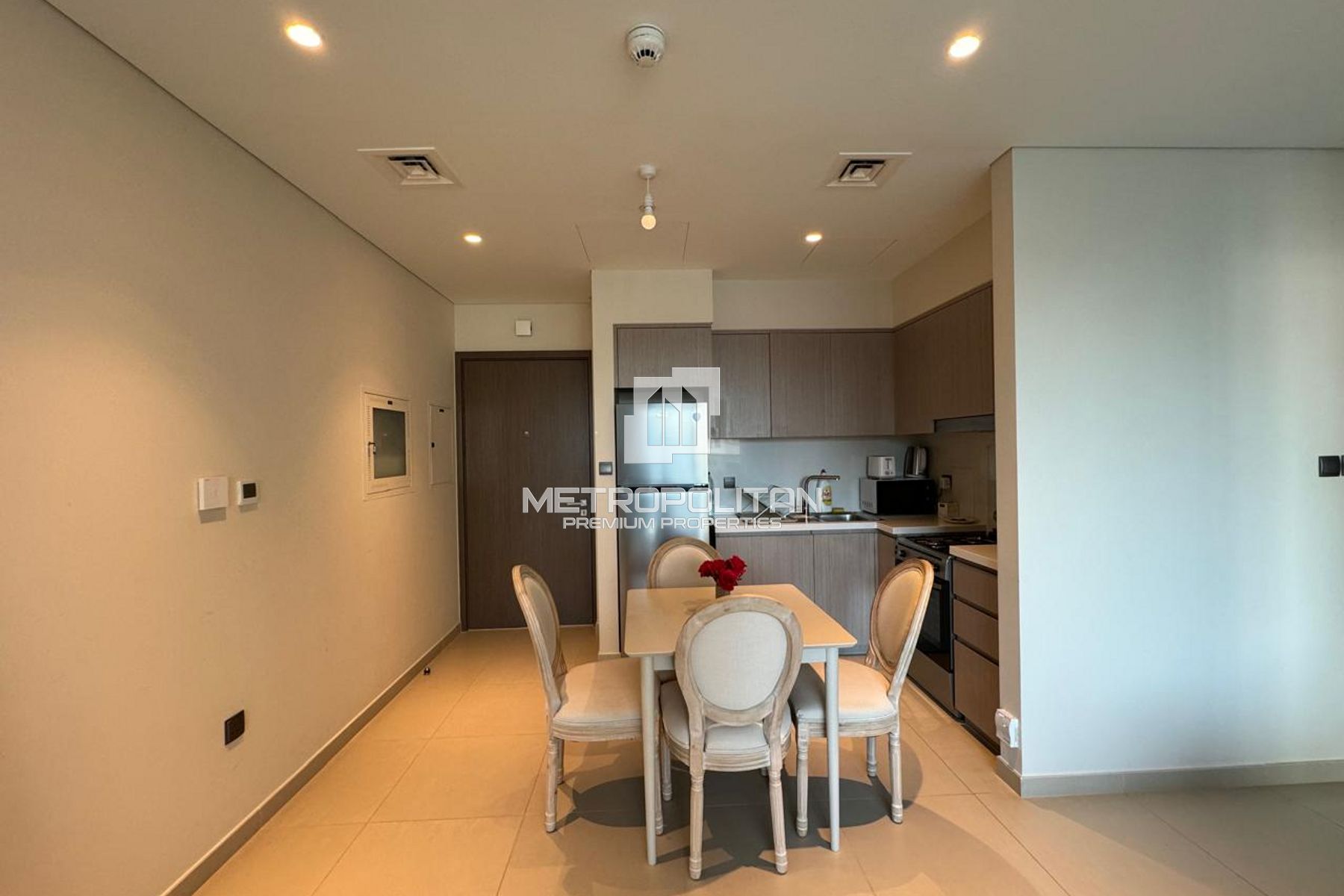 Fully Furnished 1BR High Floor BLVD View photo-22