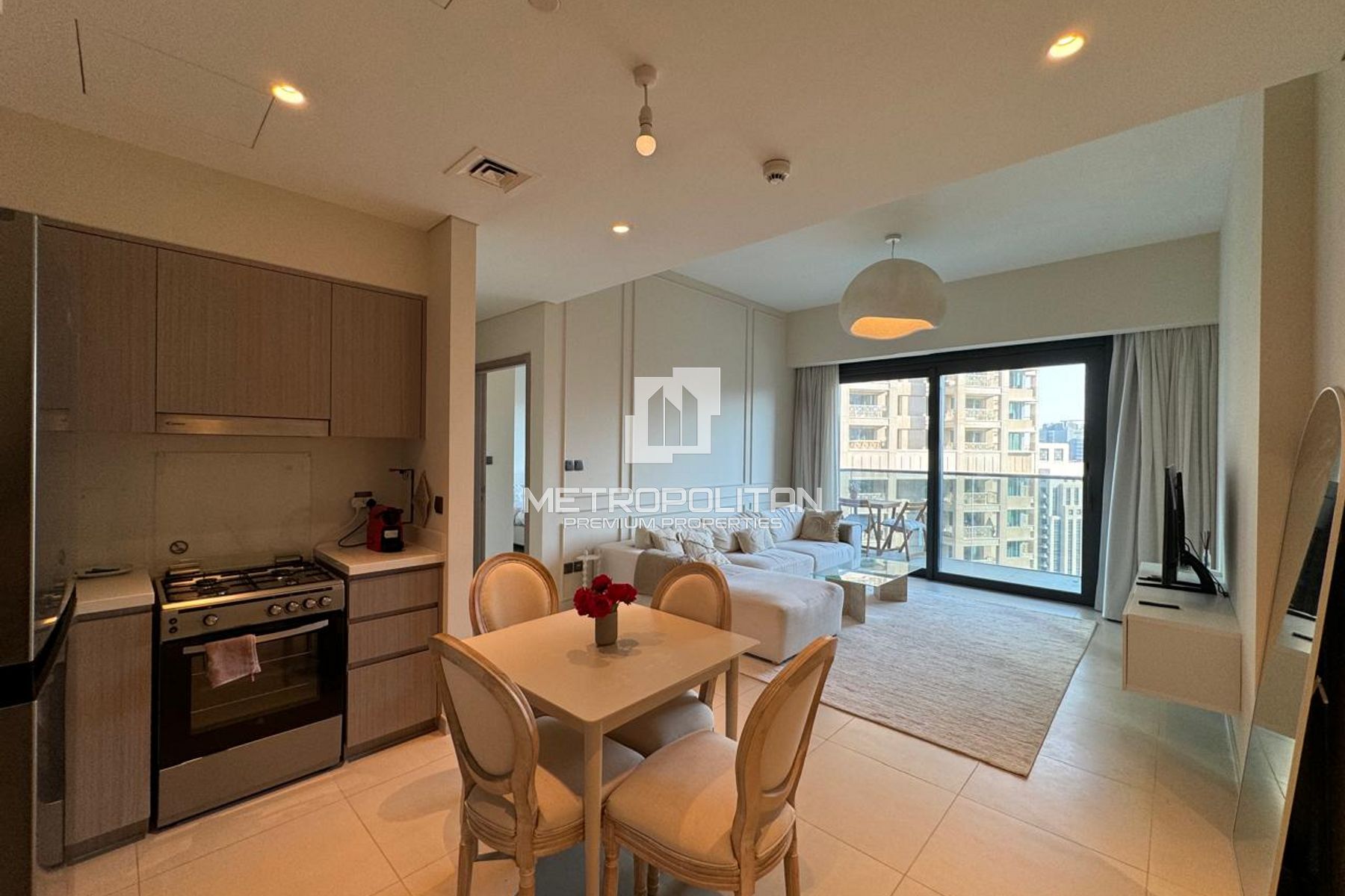 Fully Furnished 1BR High Floor BLVD View photo-23