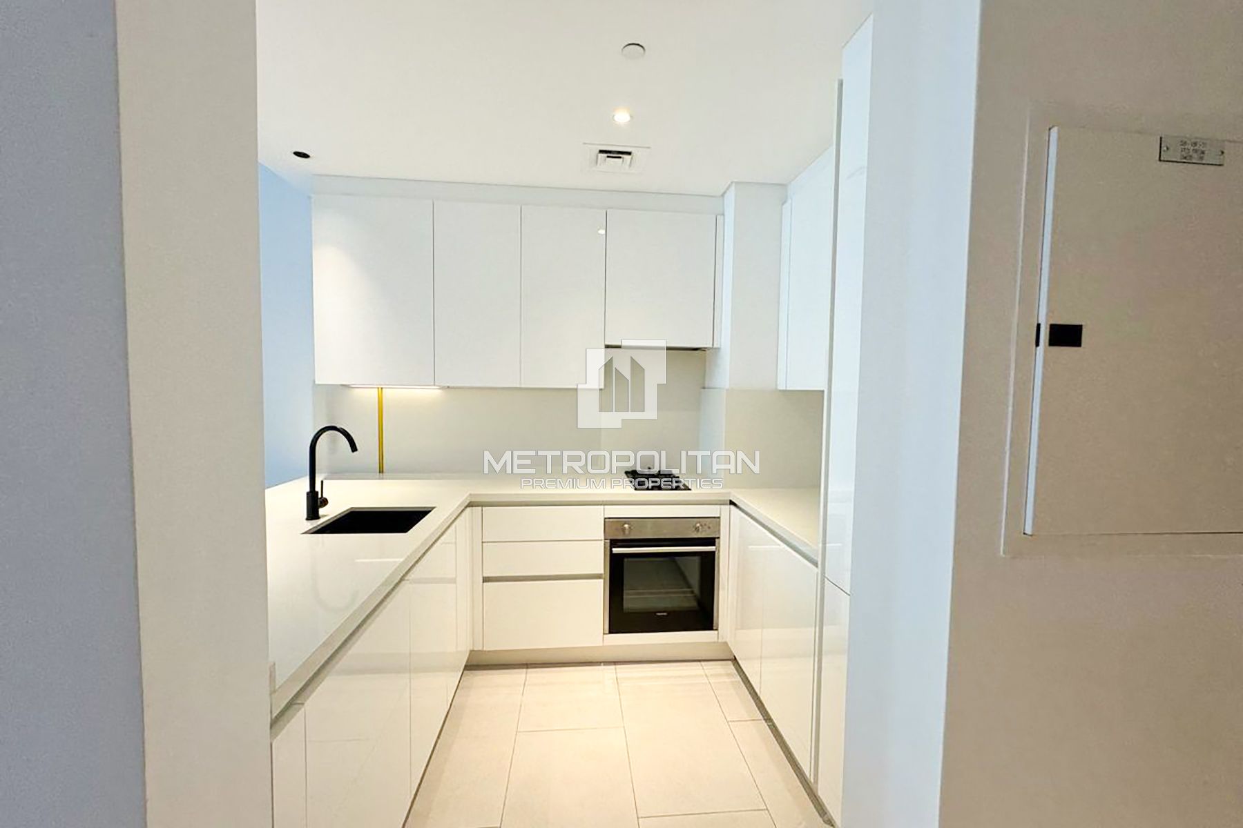 شقة غرفة نوم واحدة للإيجار في الخليج التجاري – MPR-8189 photo-3