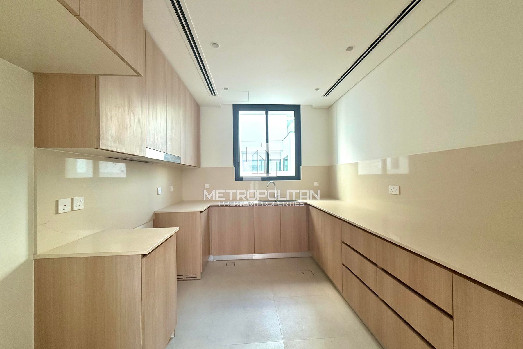 4BR Villa zur Miete in Arabian Ranches 3 – MPR-8190 photo-4