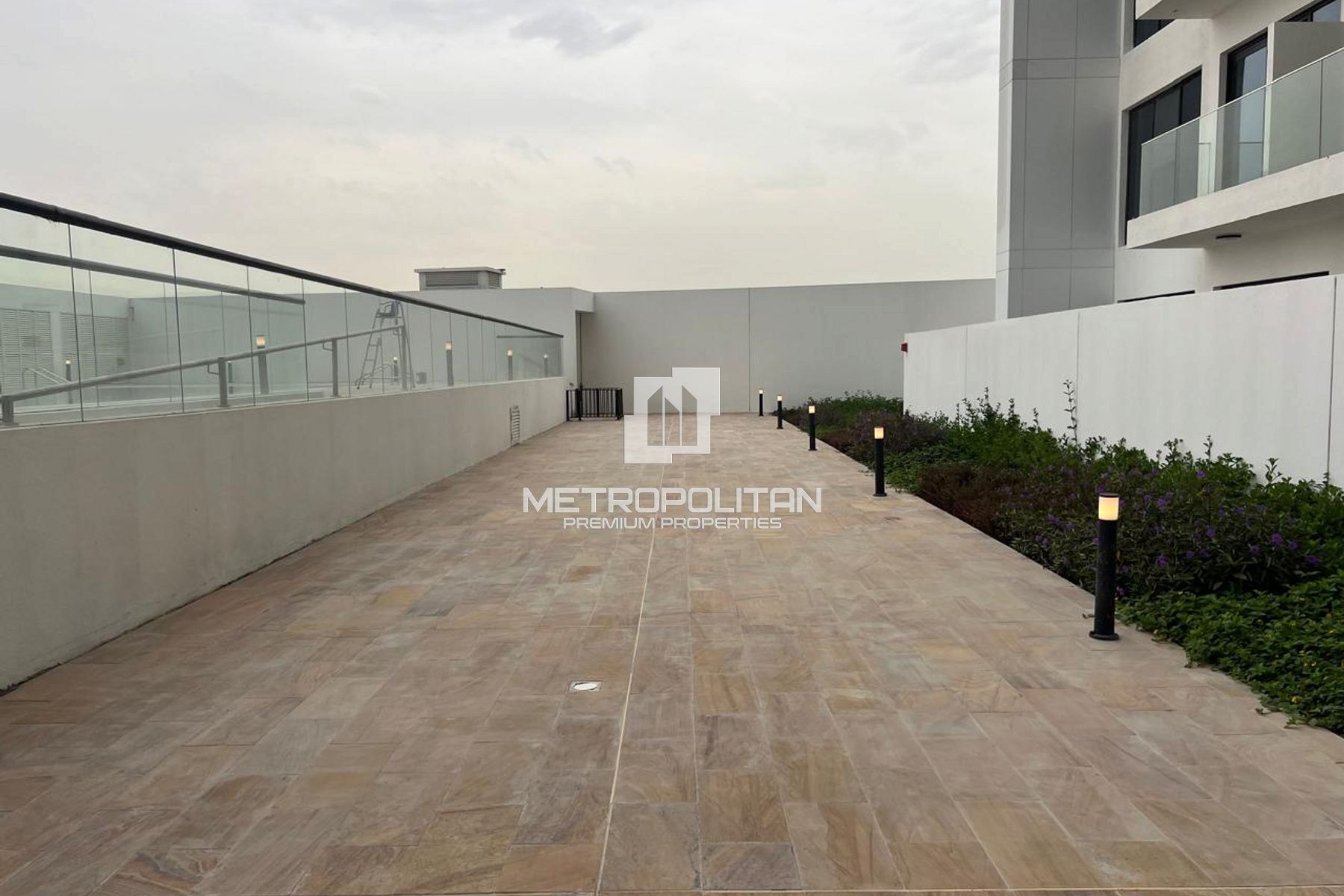 شقة 2 غرفة نوم للإيجار في وسط جبل علي – MPR-8199 photo-9