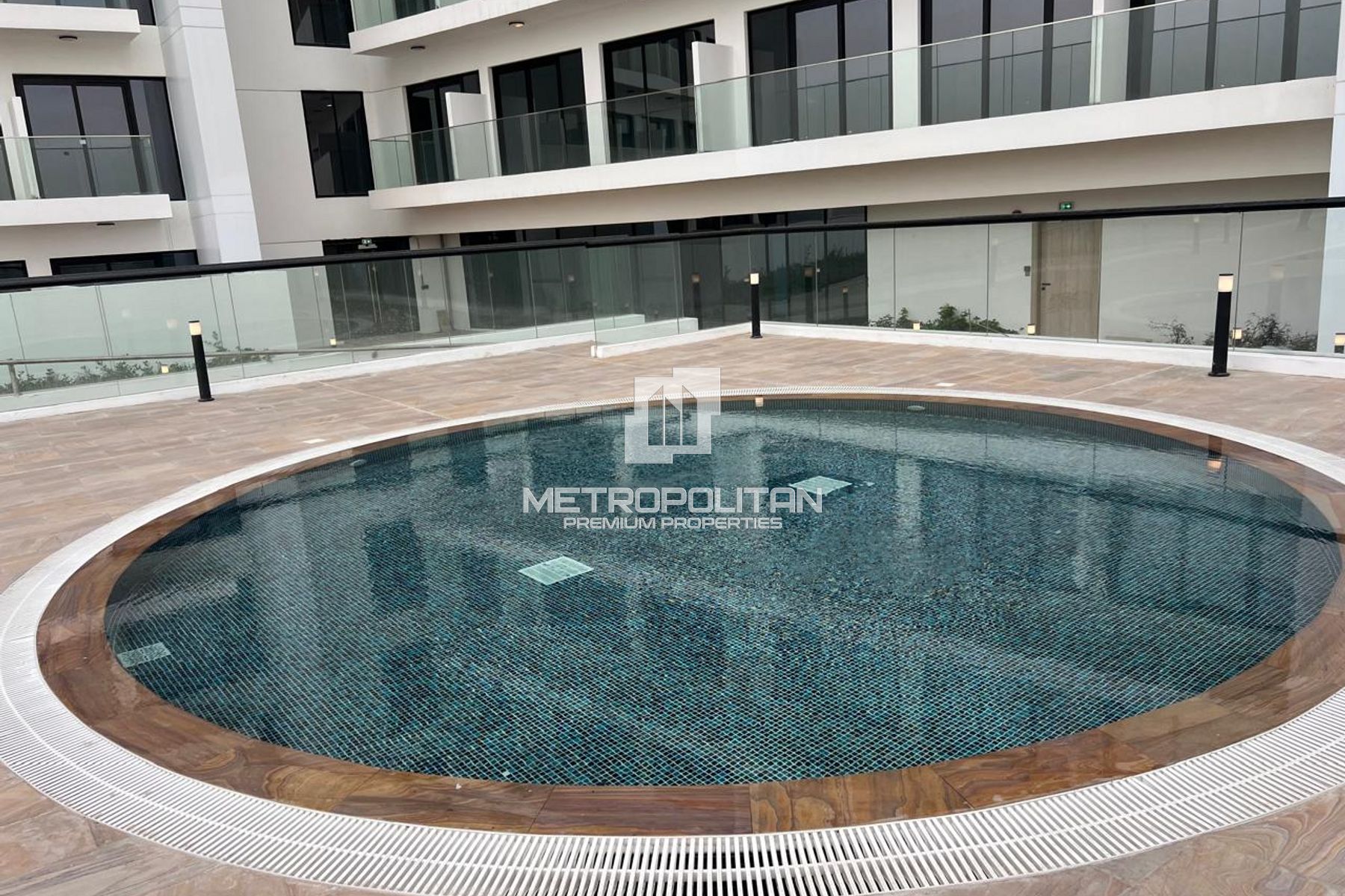 شقة 2 غرفة نوم للإيجار في وسط جبل علي – MPR-8199 photo-1