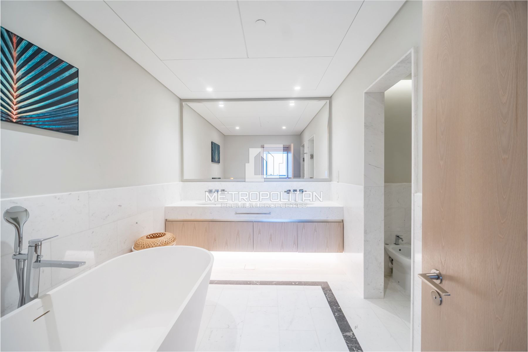 Image - The Palm Tower, Palm Jumeirah, Дубай | Project - Апартаменты