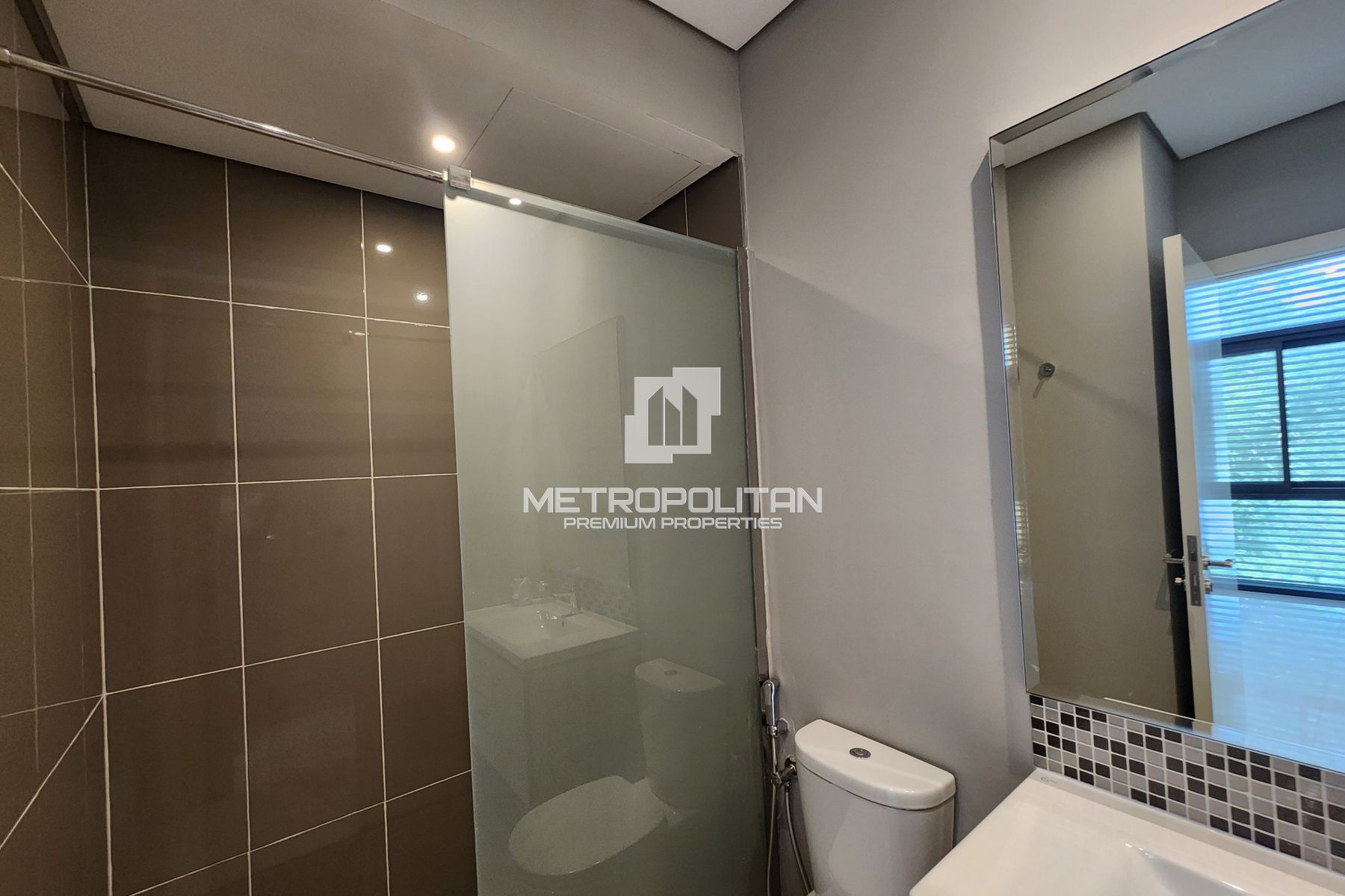 3-комнатная вилла в аренду в DAMAC Hills – MPR-8235 photo-13