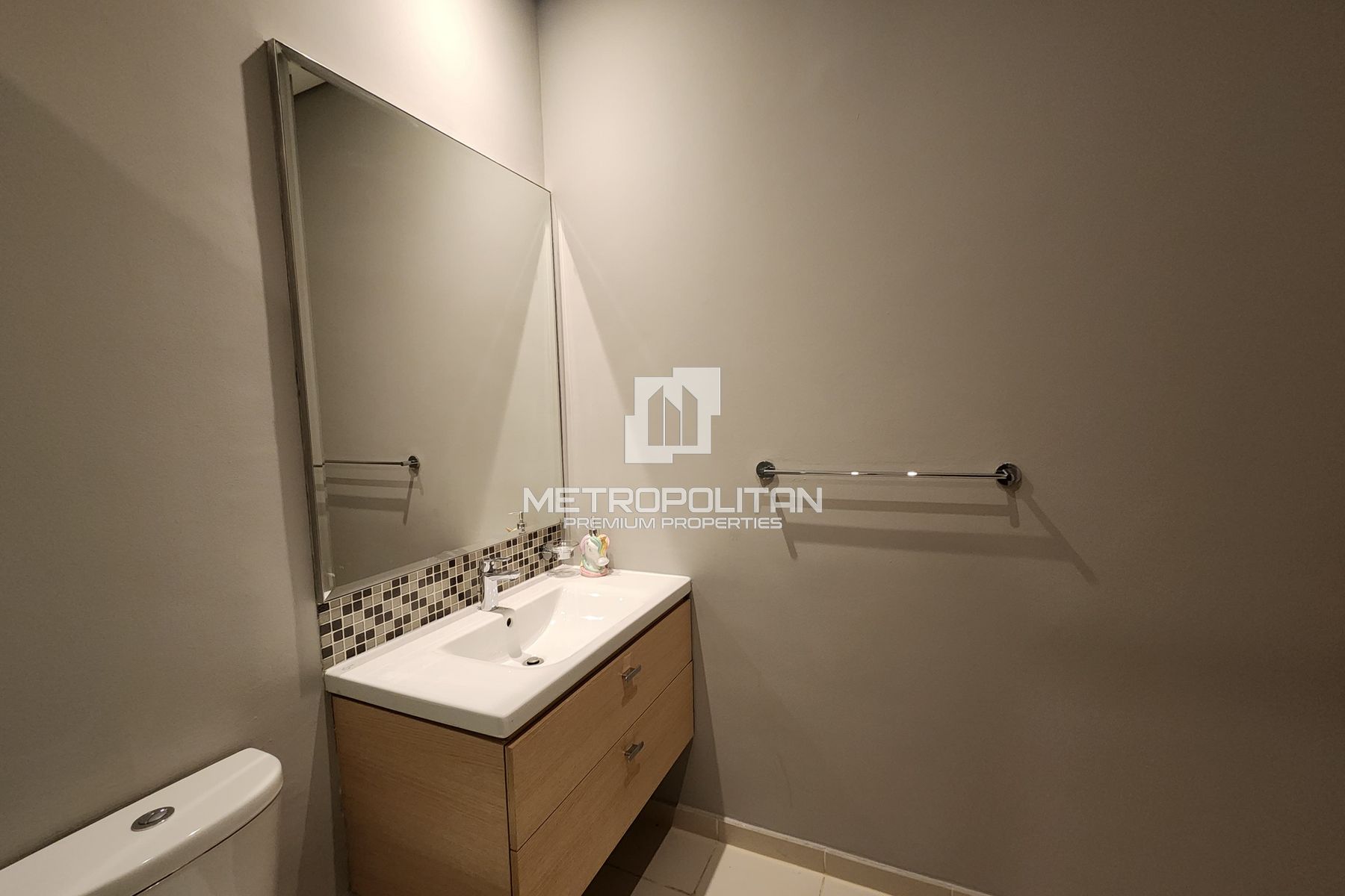 3-комнатная вилла в аренду в DAMAC Hills – MPR-8235 photo-16