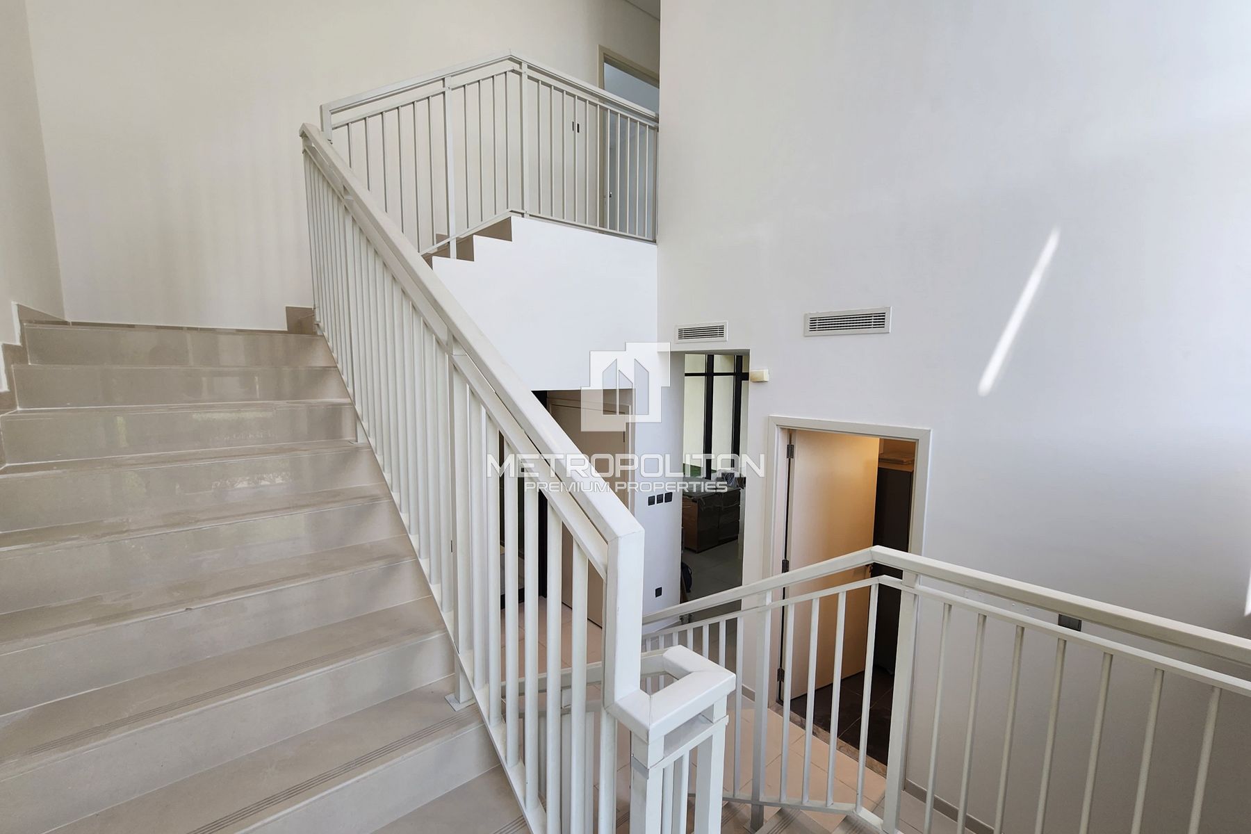 3-комнатная вилла в аренду в DAMAC Hills – MPR-8235 photo-17