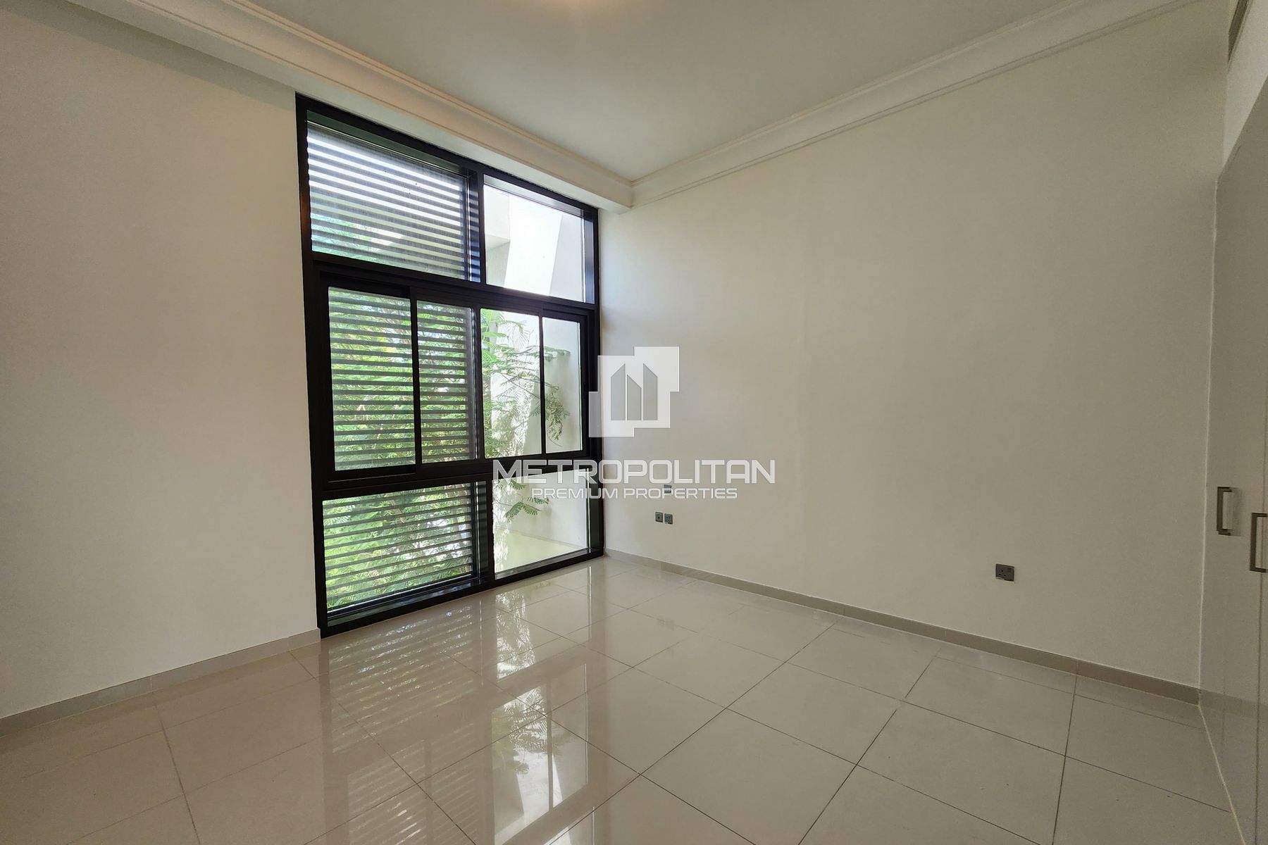 3-комнатная вилла в аренду в DAMAC Hills – MPR-8235 photo-21