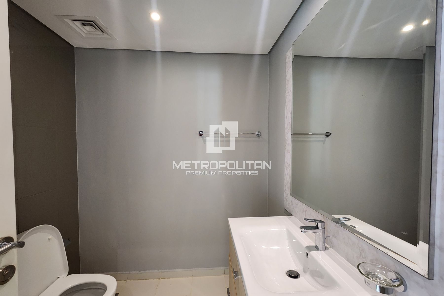 3-комнатная вилла в аренду в DAMAC Hills – MPR-8236 photo-11