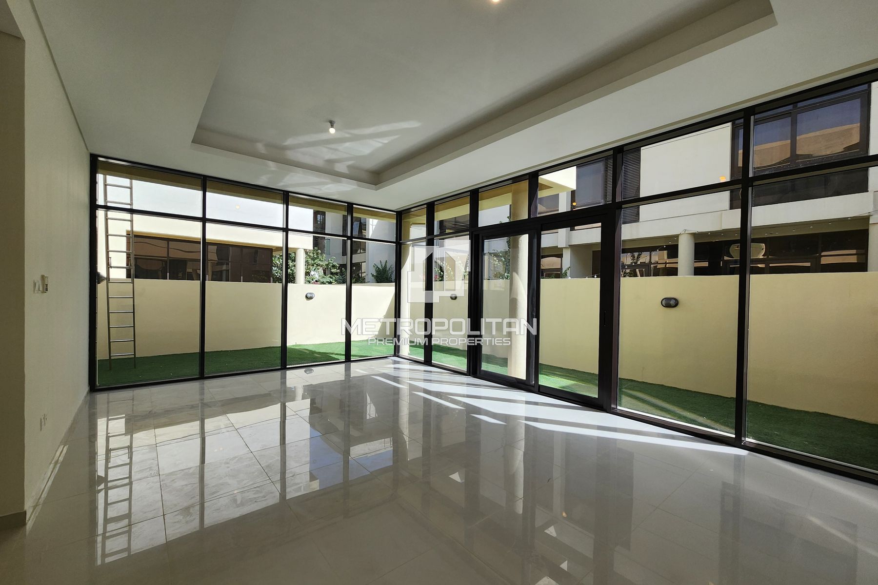 3-комнатная вилла в аренду в DAMAC Hills – MPR-8236 photo-4