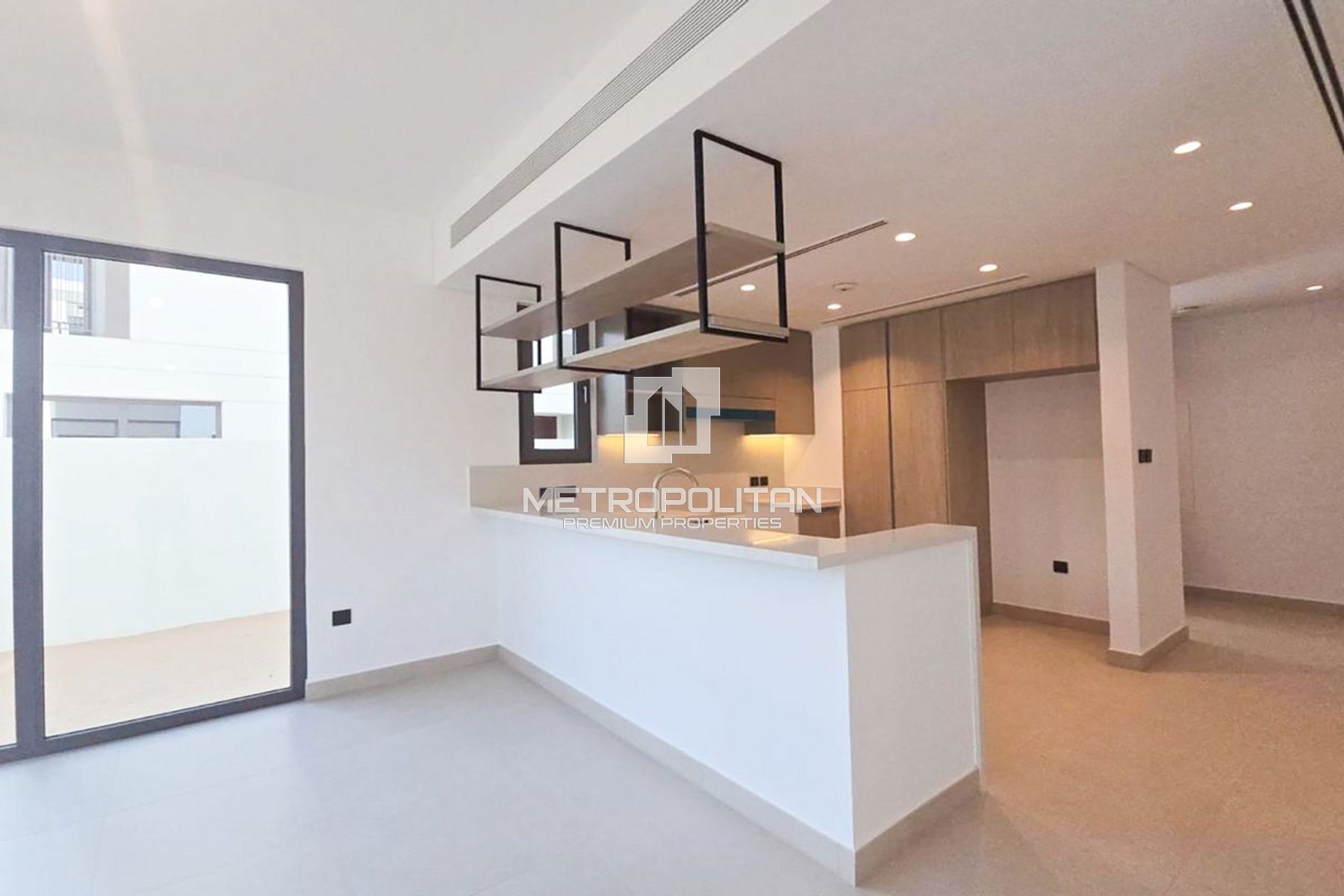 3-комнатная вилла в аренду в Tilal Al Ghaf – MPR-8240 photo-1