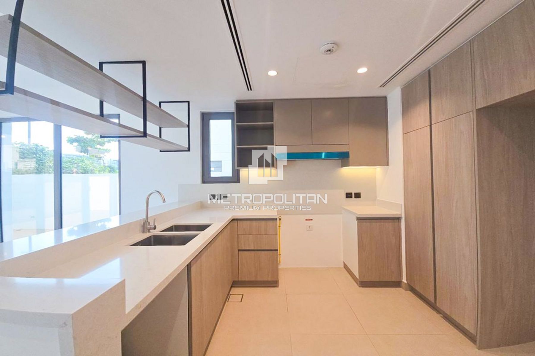 3-комнатная вилла в аренду в Tilal Al Ghaf – MPR-8240 photo-4