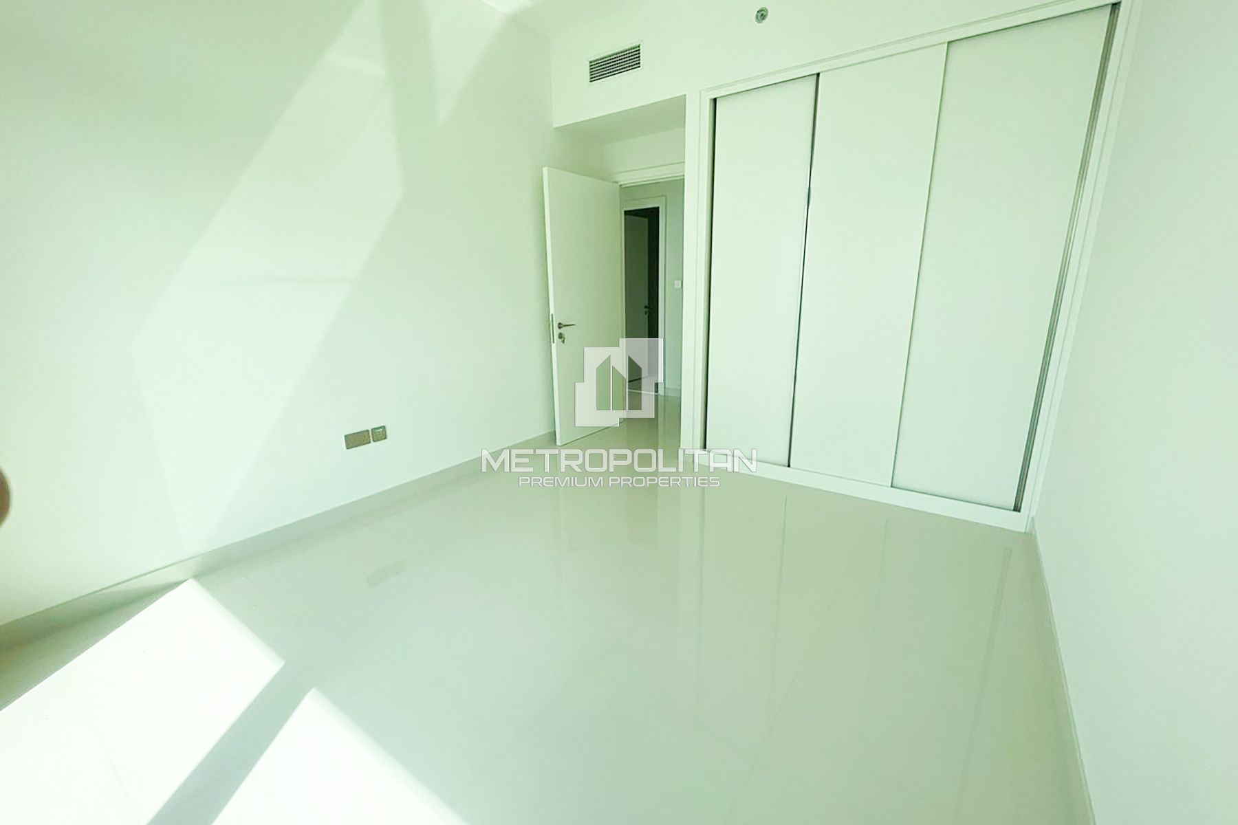 Image - Beach Vista, Dubai Harbour, Dubai | Project - Apartment