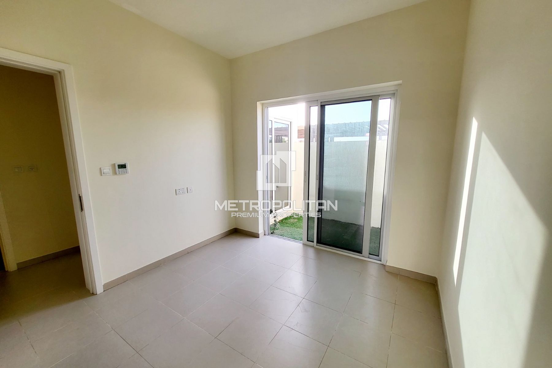 3-комнатная квартира в аренду в Dubai South (Dubai World Central) – MPR-8306 photo-8