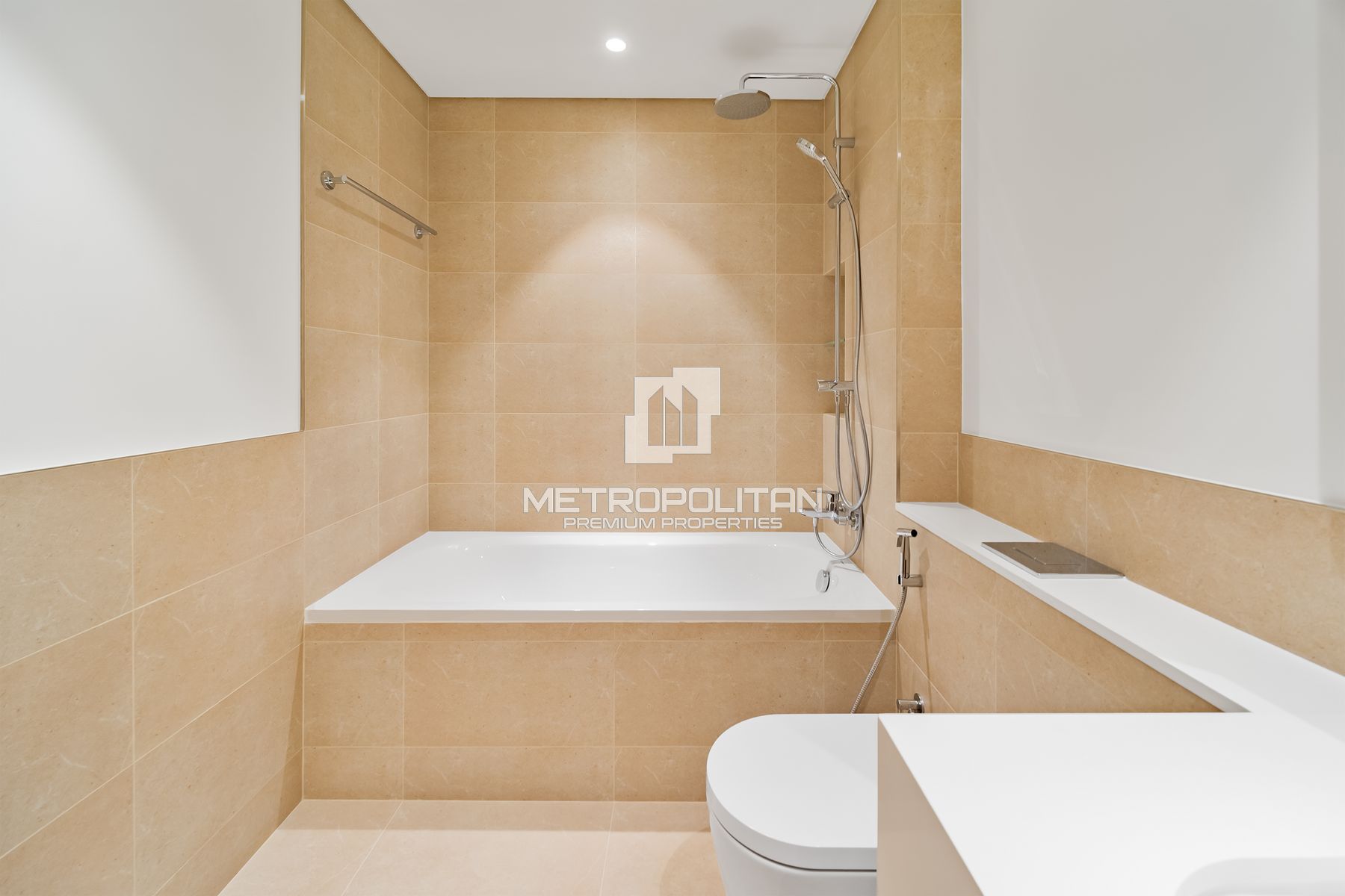 Image - Palace Beach Residence Tower 2, Dubai Harbour, Dubai | Project - Appartement