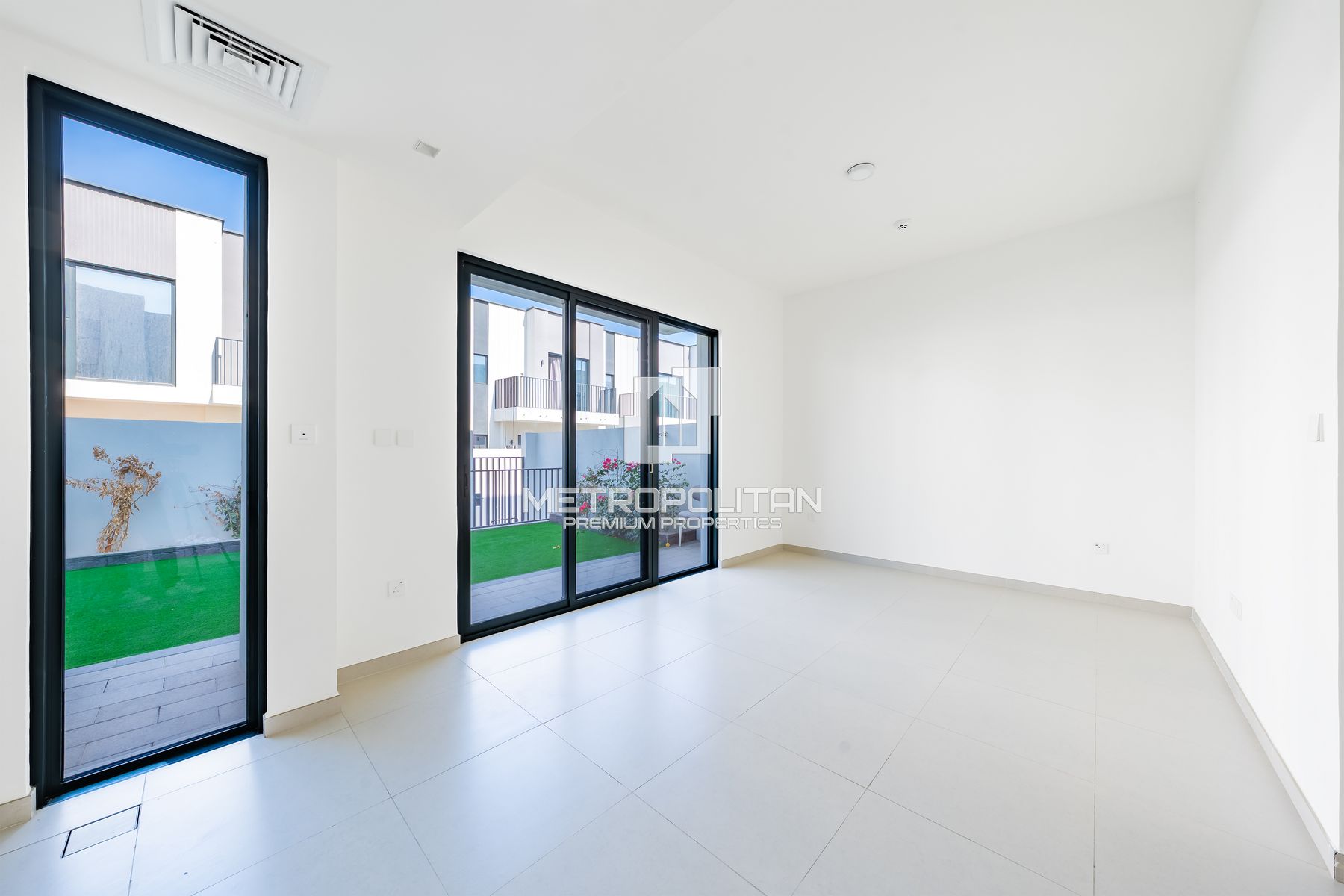 3-комнатная вилла в аренду в Dubai South (Dubai World Central) – MPR-8327 photo-30