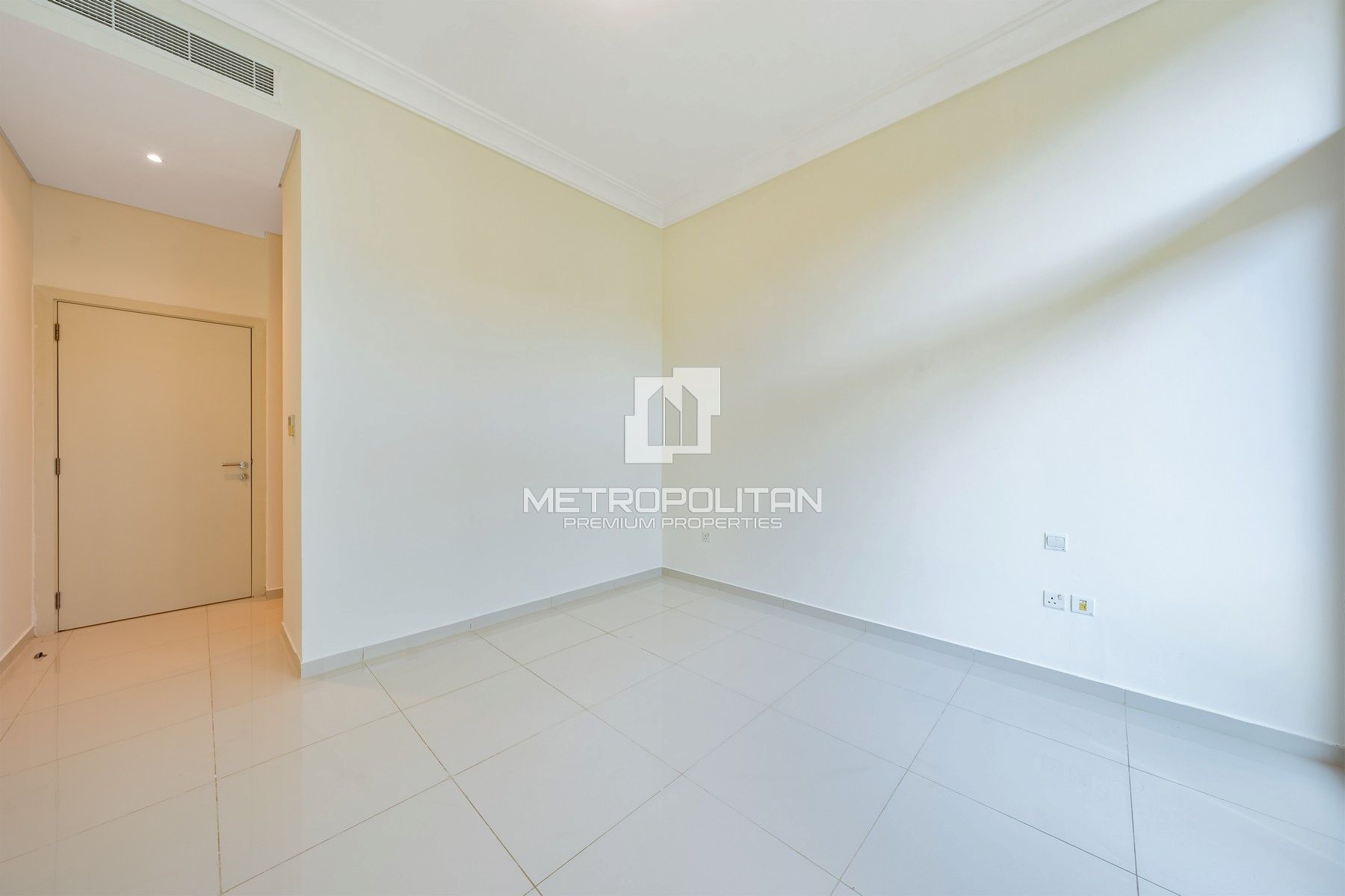 3-комнатная вилла в аренду в DAMAC Hills – MPR-8343 photo-16