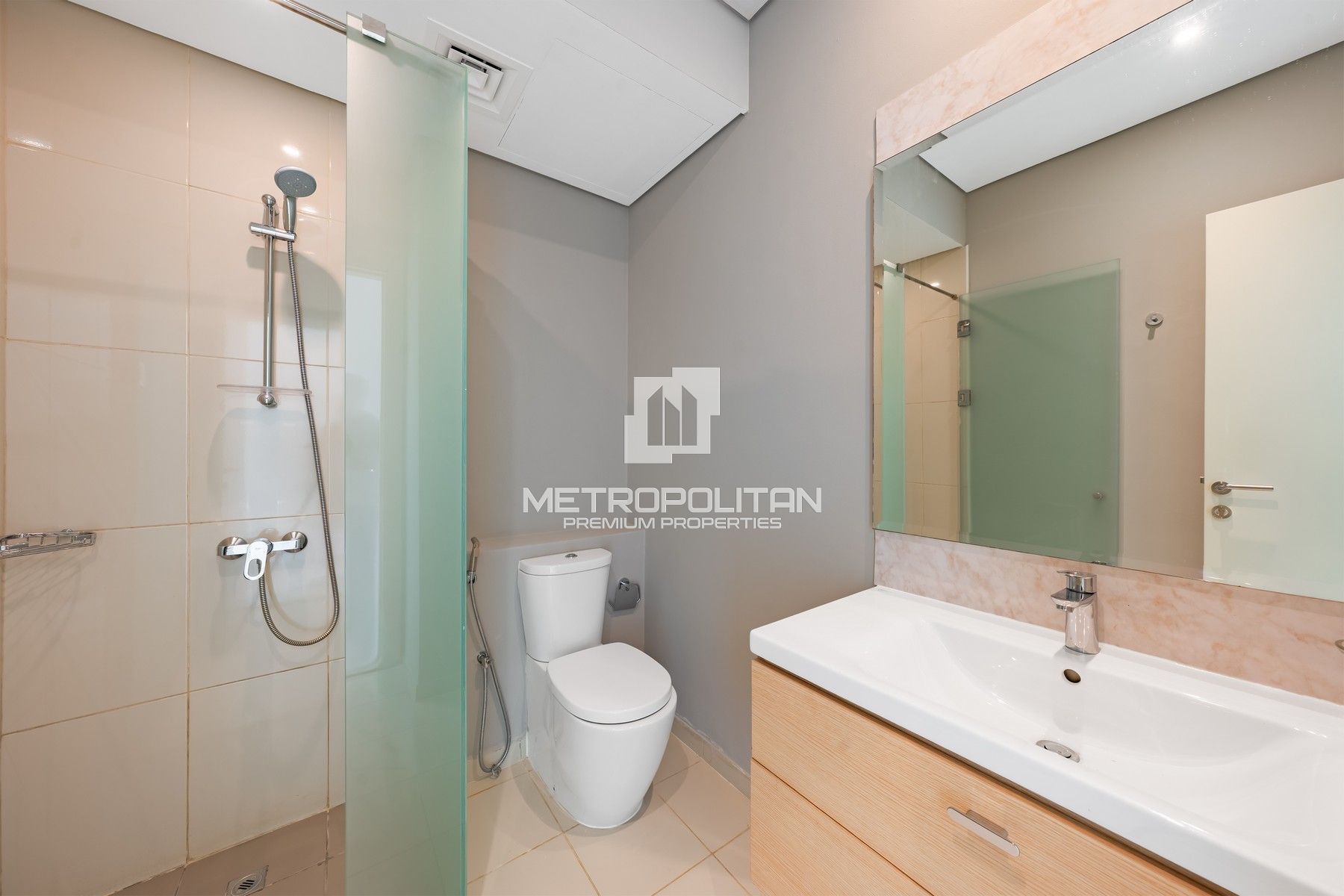 3-комнатная вилла в аренду в DAMAC Hills – MPR-8343 photo-21