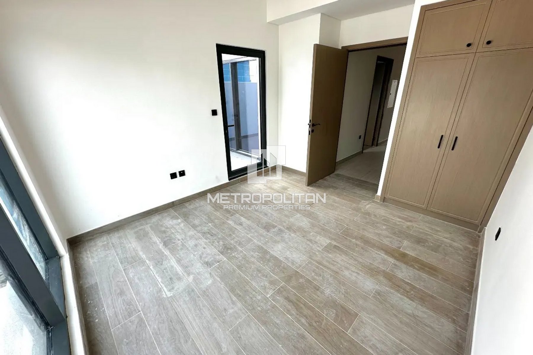 4-комнатная вилла в аренду в Damac Lagoons – MPR-8393 photo-4