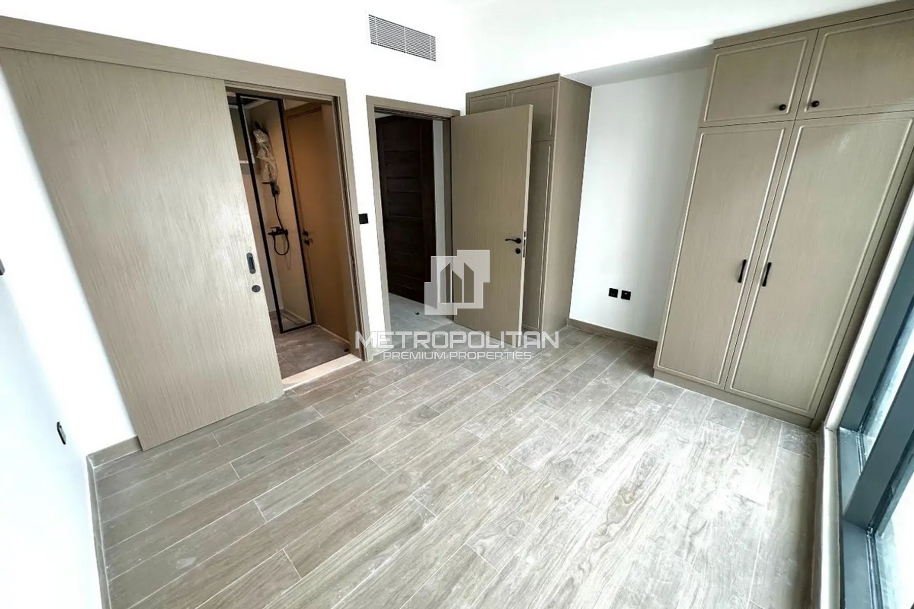 4-комнатная вилла в аренду в Damac Lagoons – MPR-8393 photo-6