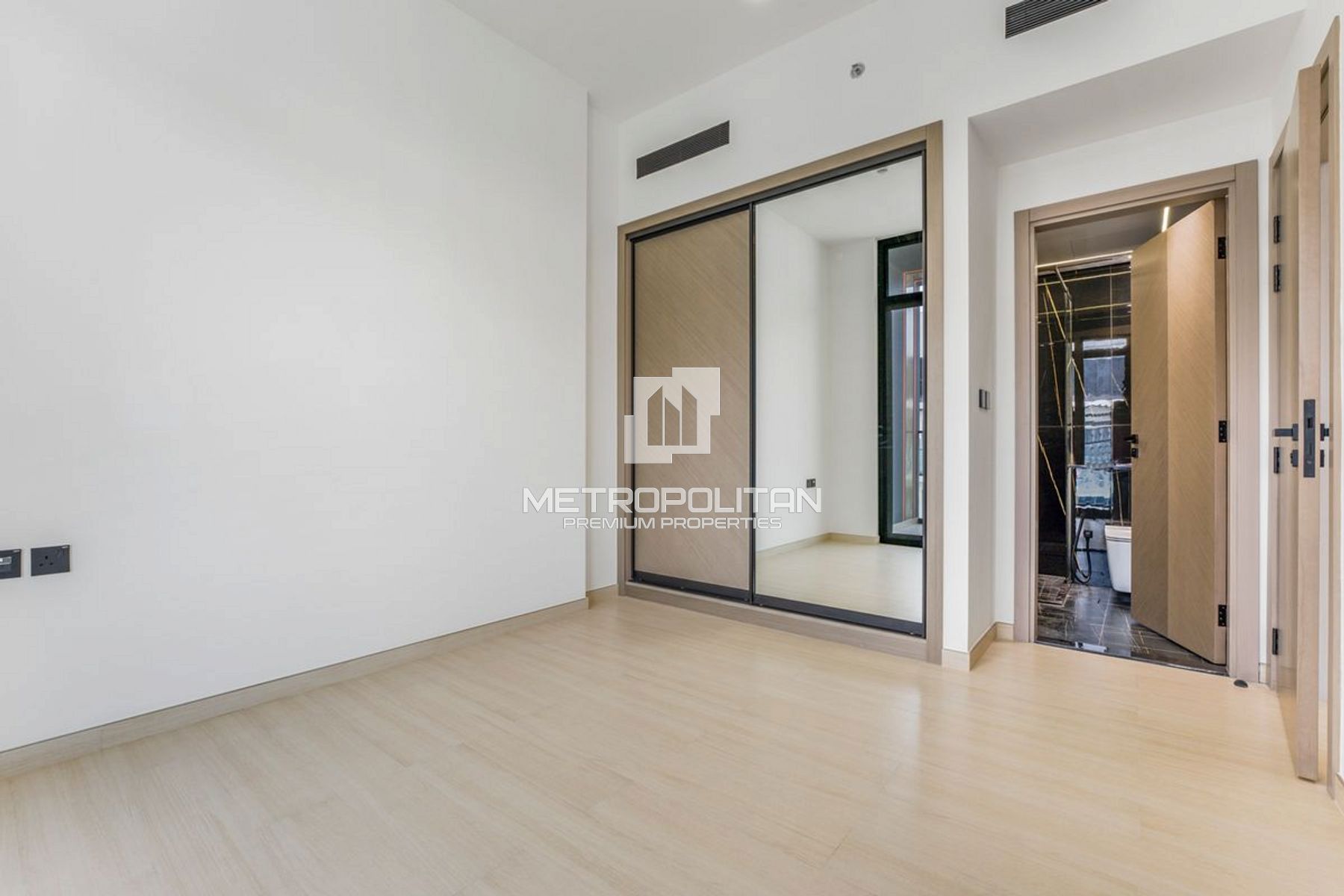 Image - Binghatti LUNA, Jumeirah Village Circle, Dubai | Project - Appartement