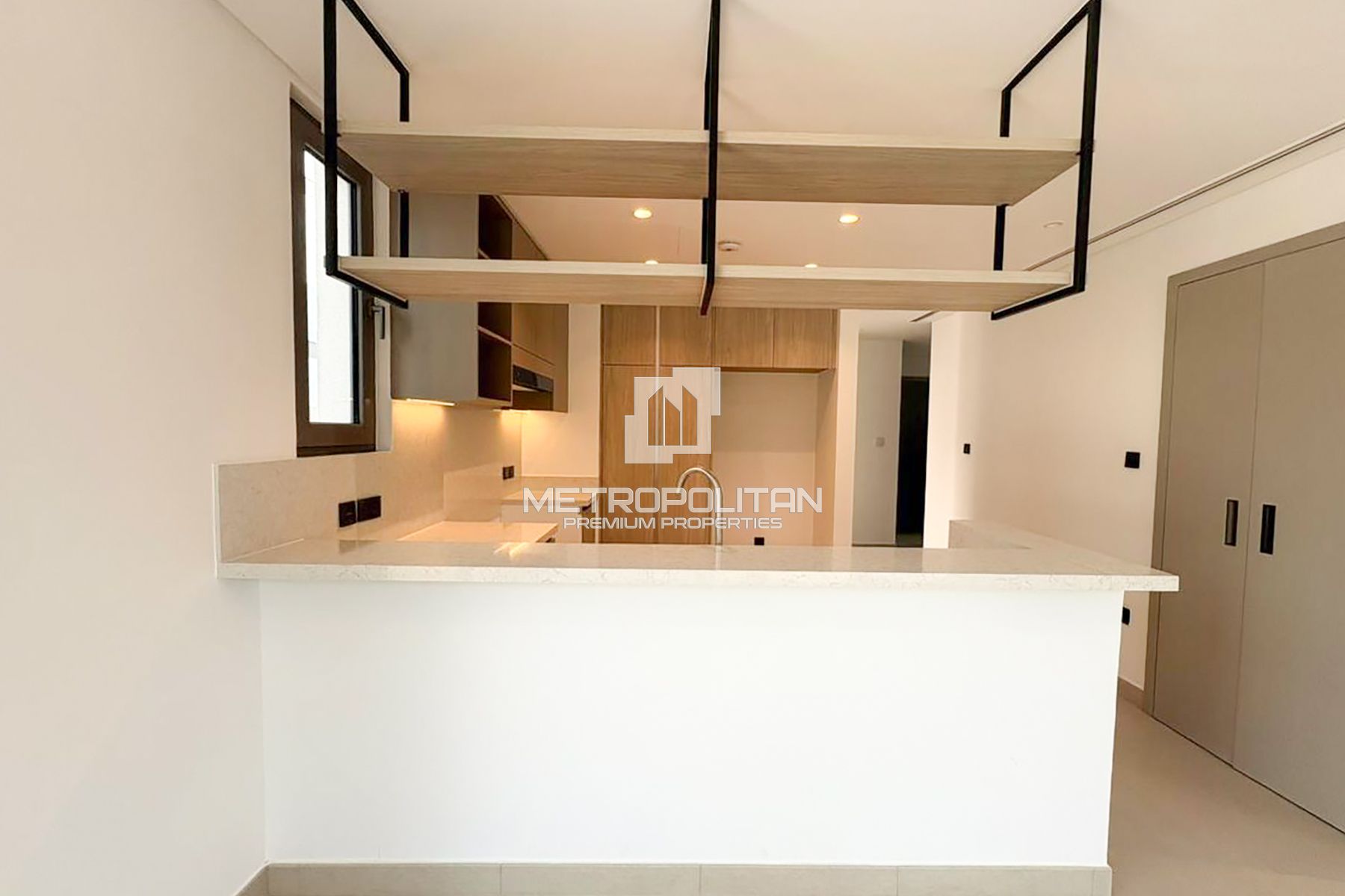 4-комнатная вилла для аренды в Tilal Al Ghaf – MPR-8404 photo-3