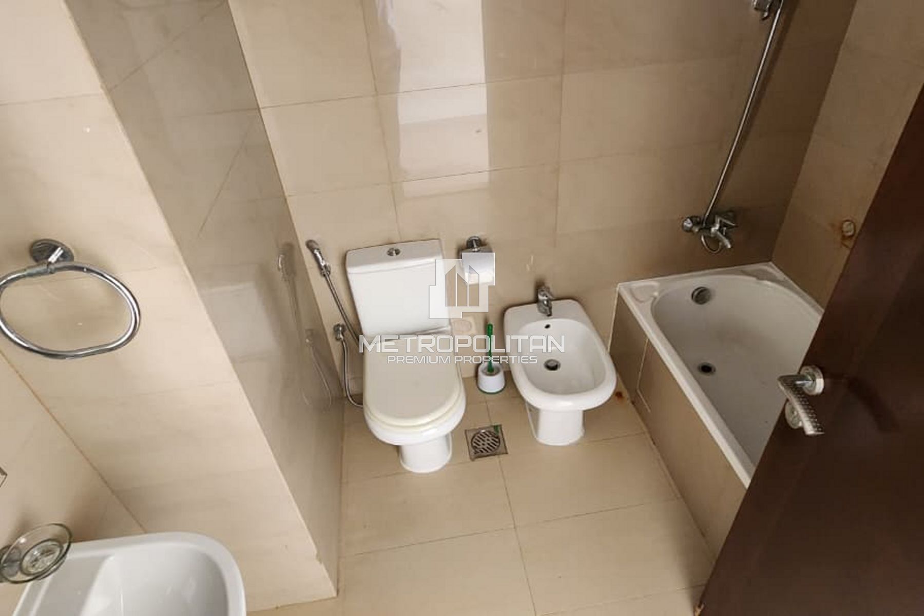 4-комнатная вилла для аренды в Al Hamra Village – MPR-8409 photo-12