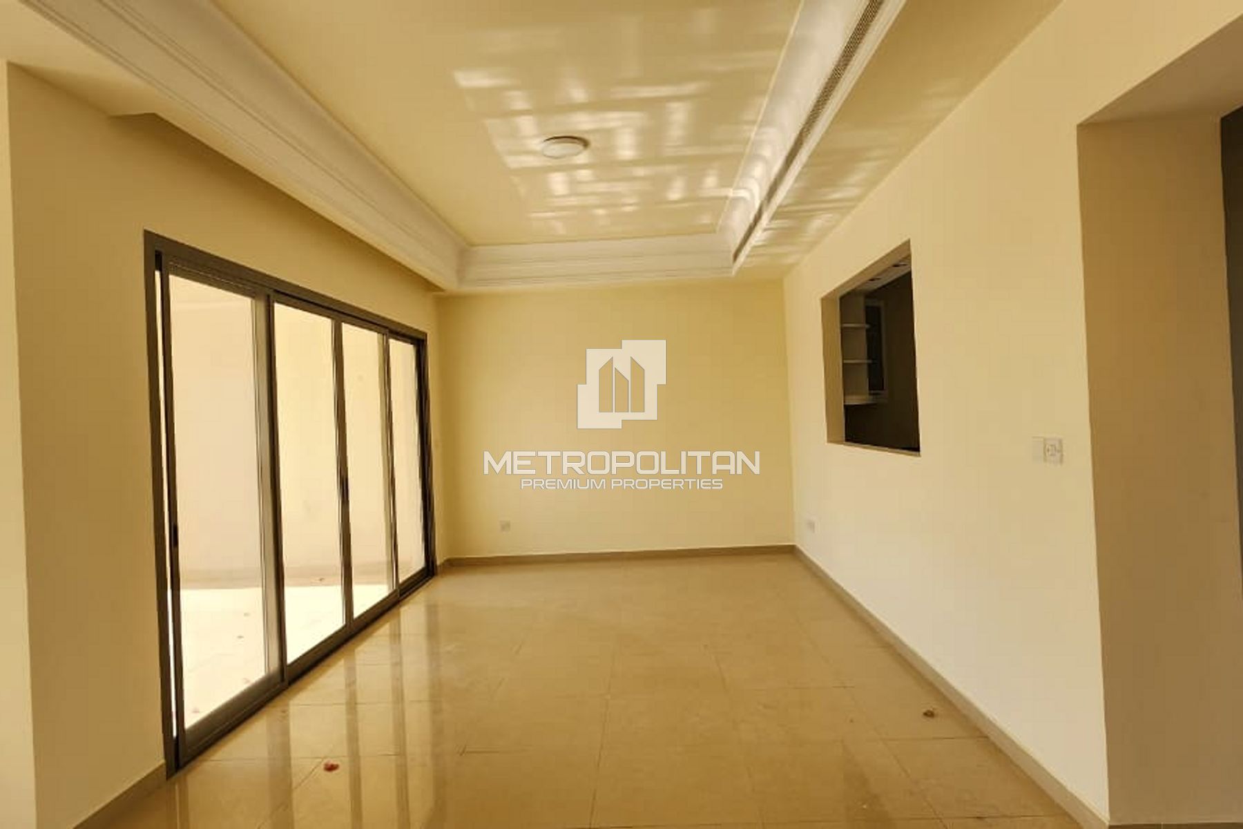 4-комнатная вилла для аренды в Al Hamra Village – MPR-8409 photo-16