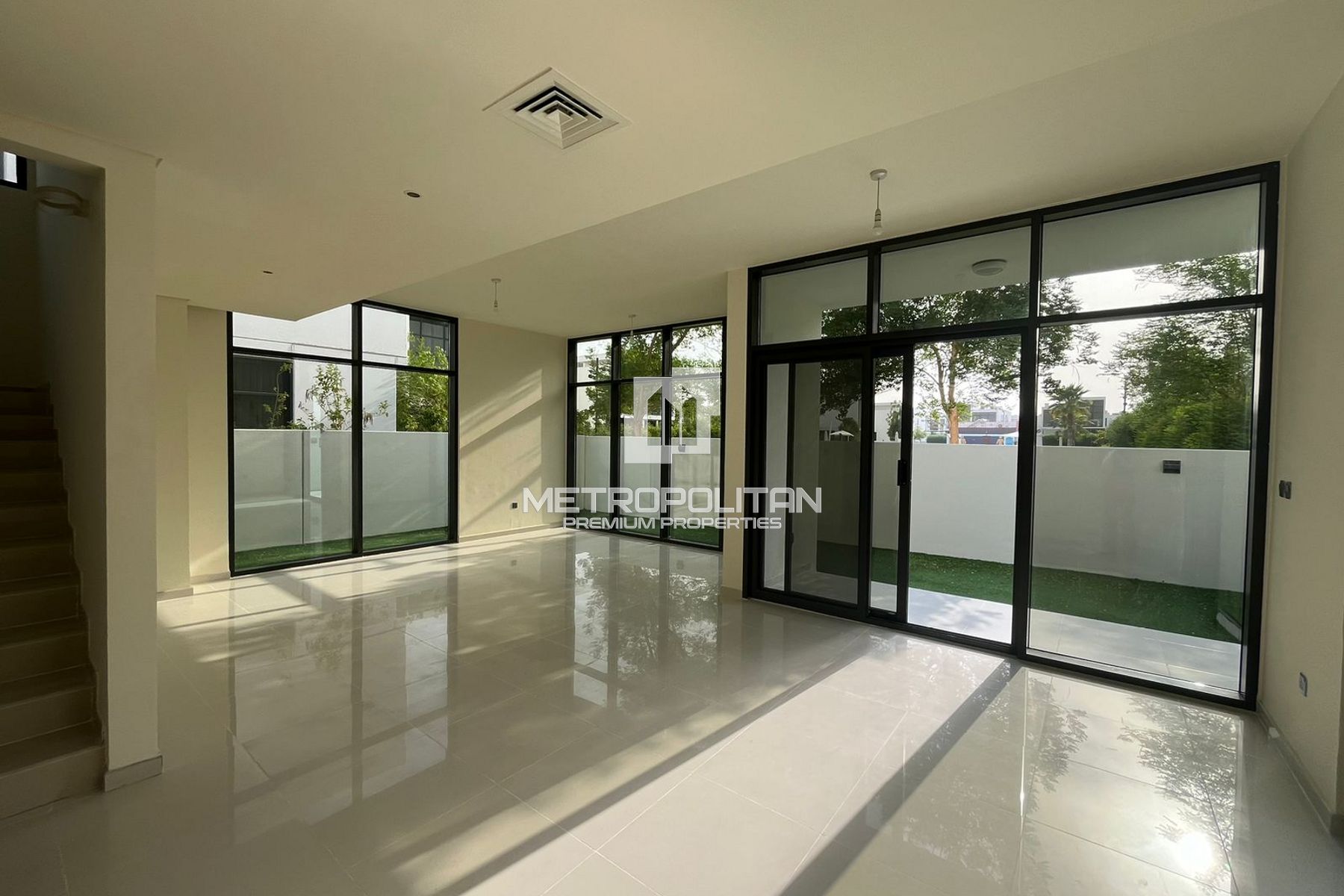 6-комнатная вилла для аренды в Damac Hills 2 – MPR-8424 photo-8