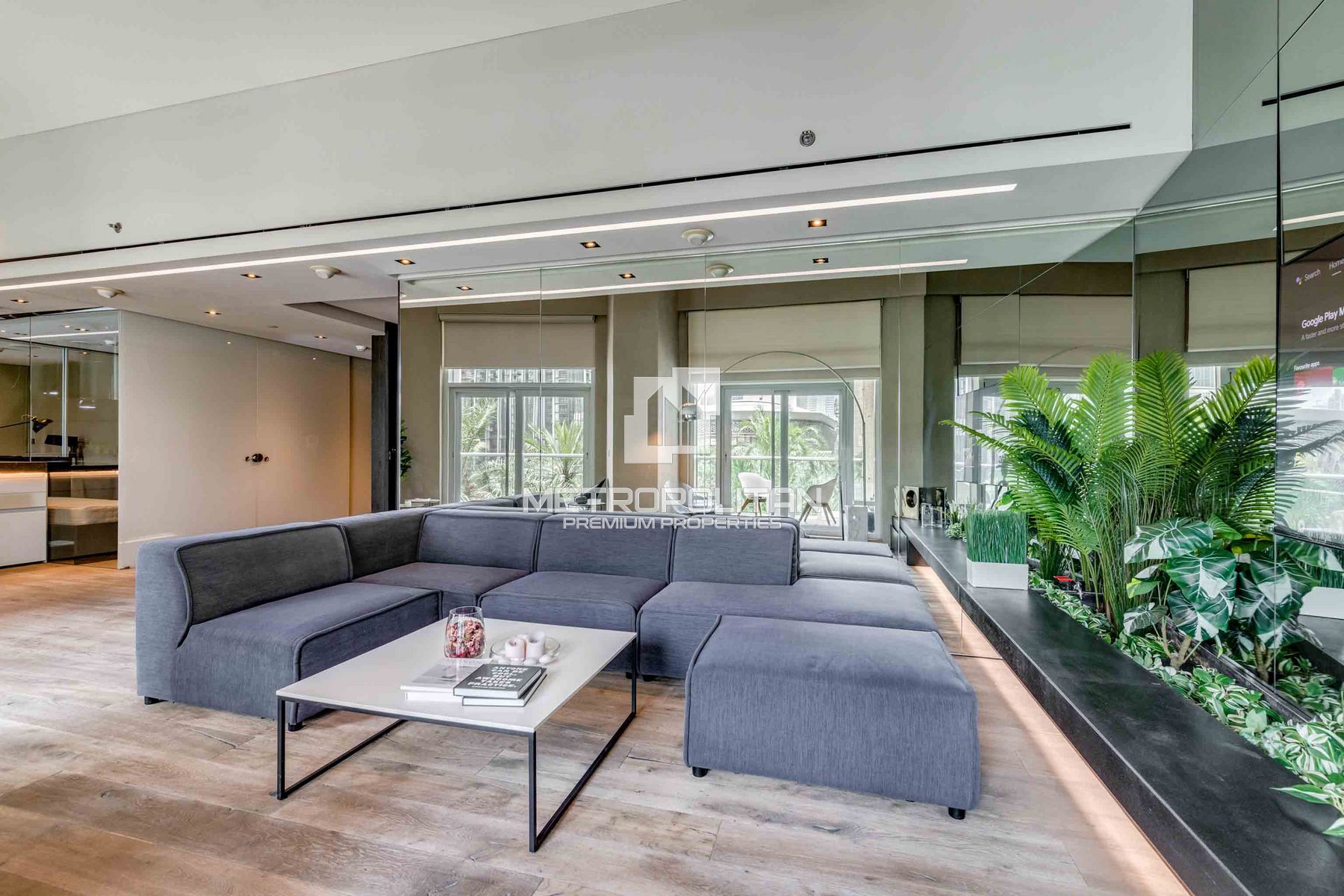 Fully Upgraded | Designer Apt | Opera View