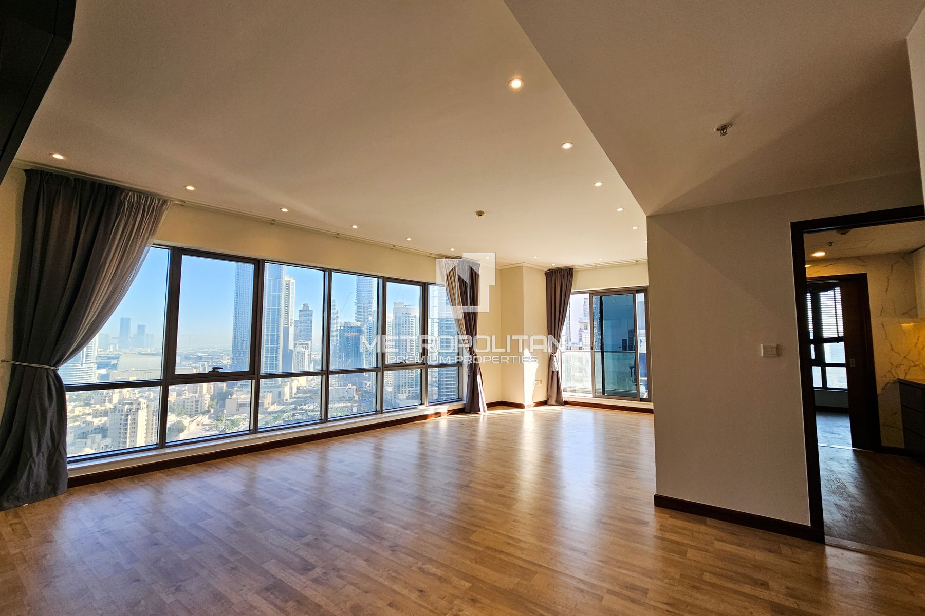 Image - South Ridge 1, Downtown Dubai, Dubai | Project - Appartement