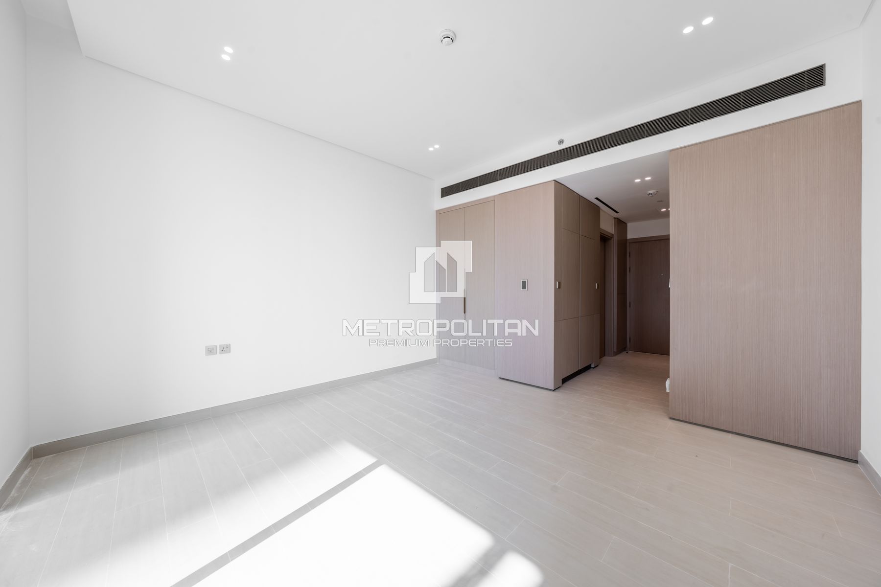 Студия в аренду в Jumeirah Village Circle – MPR-8453 photo-2