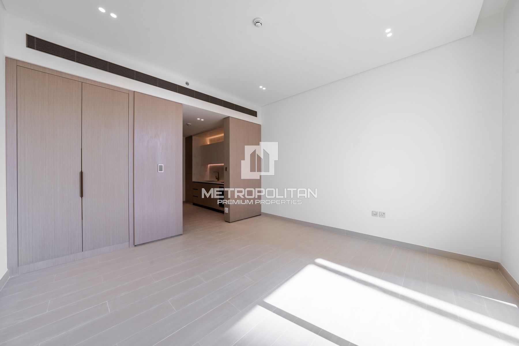 Студия в аренду в Jumeirah Village Circle – MPR-8453 photo-3