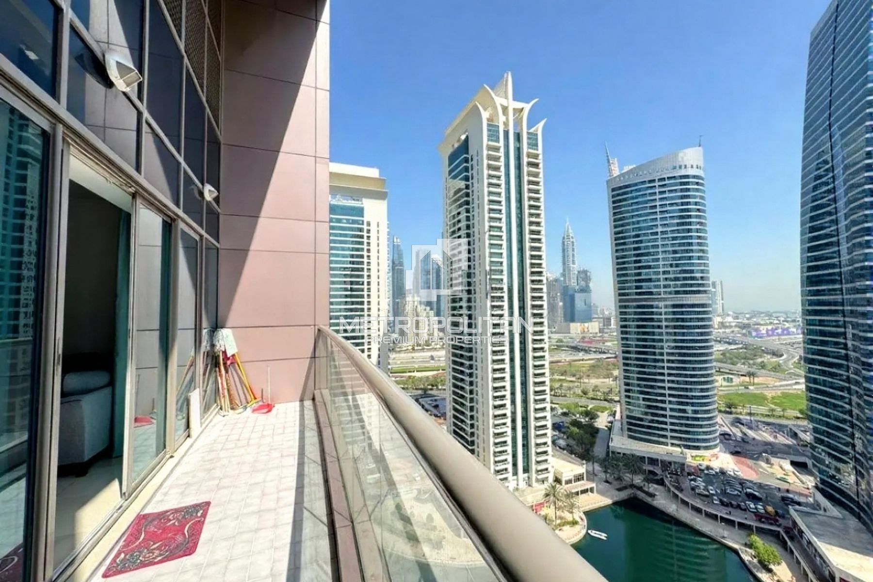 Image - V3 Tower, Jumeirah Lake Towers, Dubai | Project - Appartement