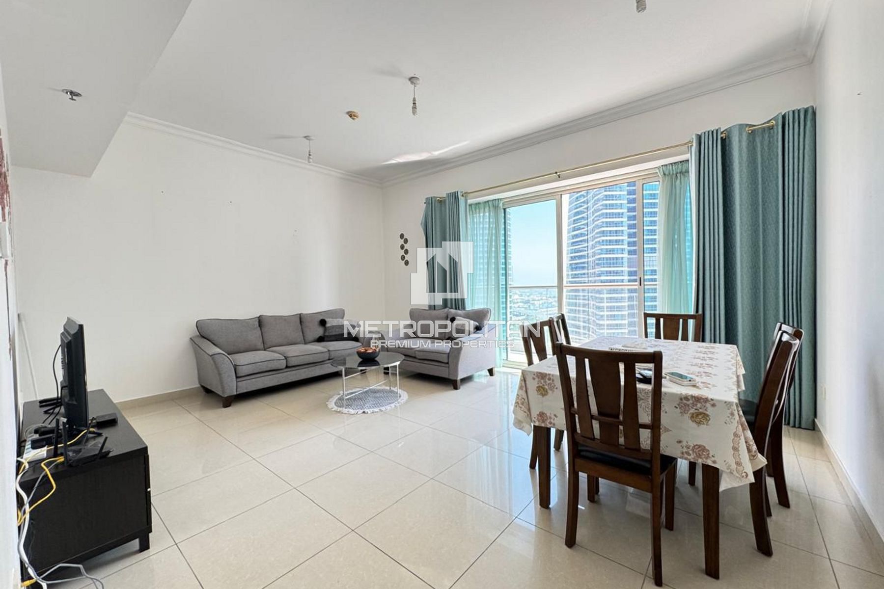 Image - V3 Tower, Jumeirah Lake Towers, Dubai | Project - Appartement