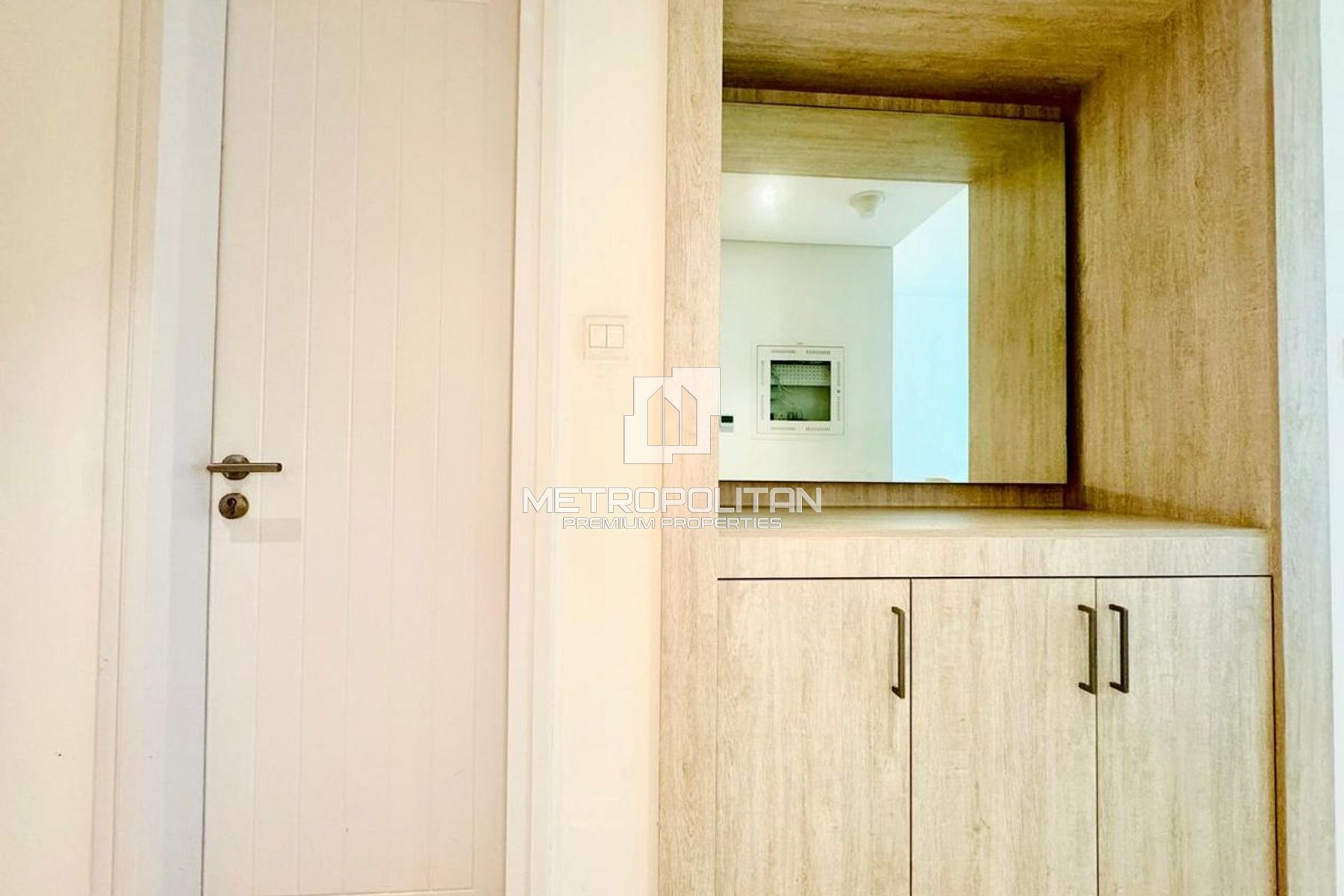 Premium Location | Bright | Furnished photo-18