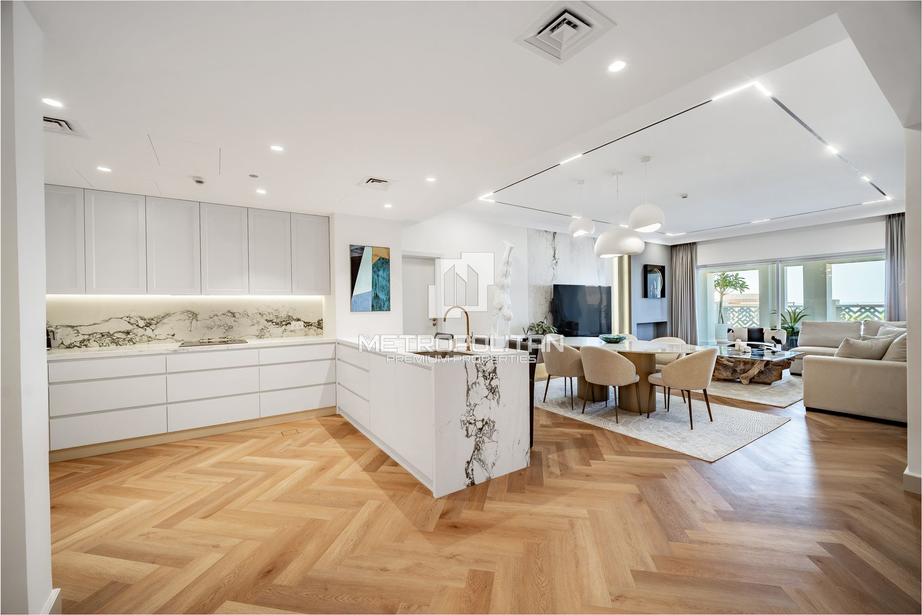 Fully Renovated | Furnished | Spacious | Vacant photo-14