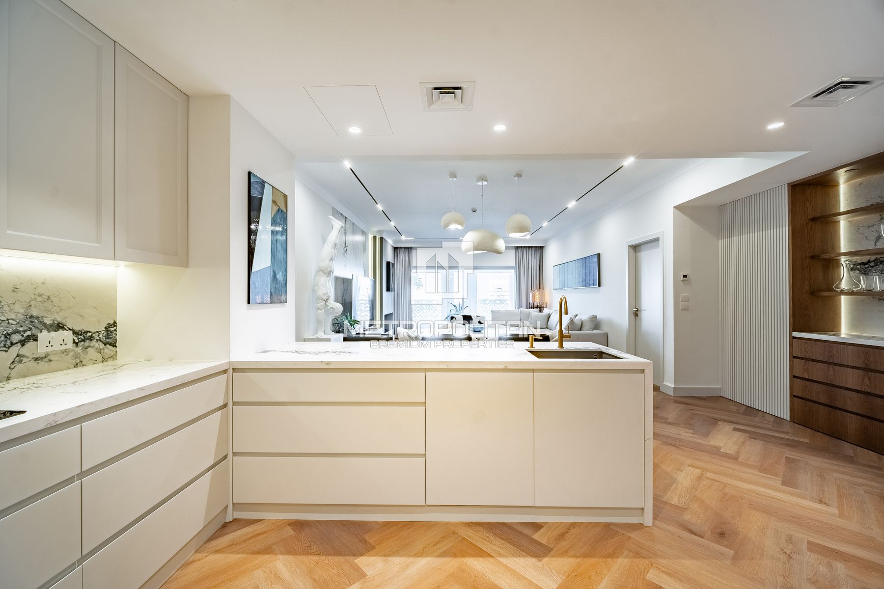 Fully Renovated | Furnished | Spacious | Vacant photo-15