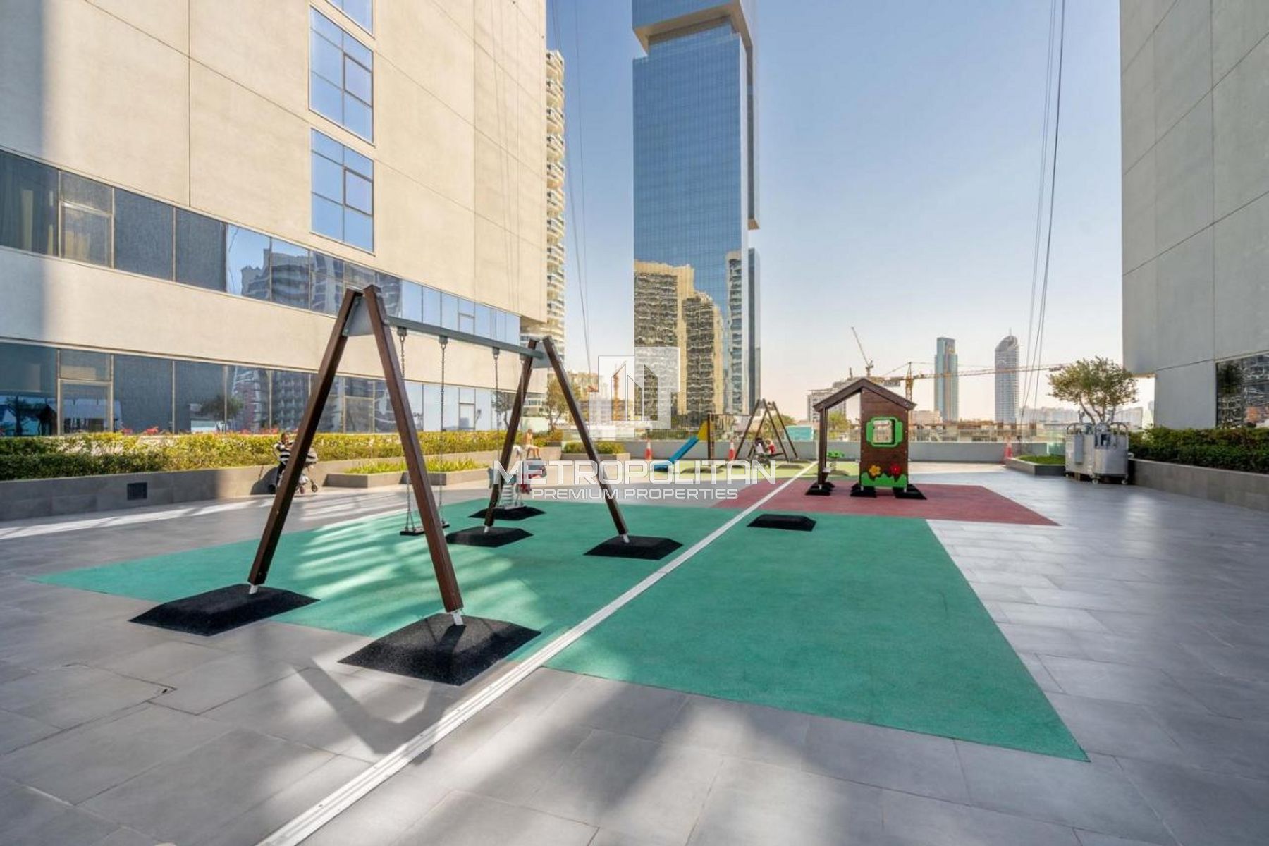 Fully Furnished | Prime Location | Vacant photo-2