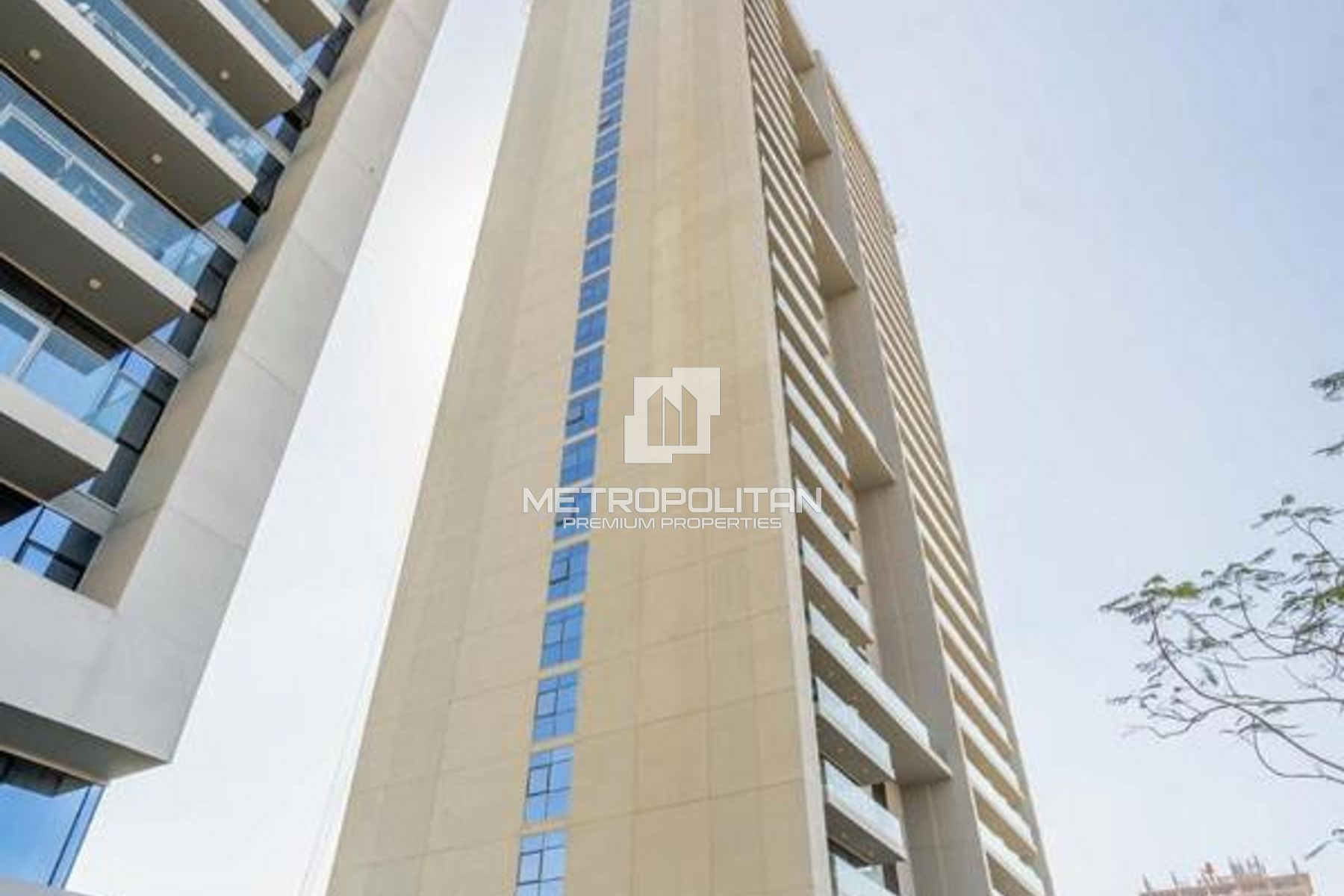 Fully Furnished | Prime Location | Vacant photo-8