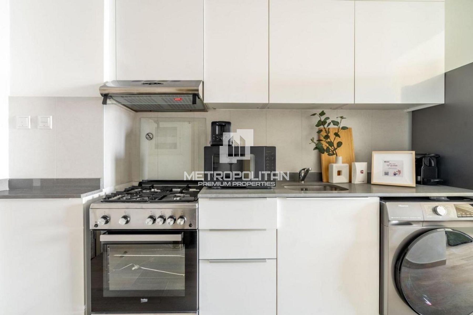 Fully Furnished | Prime Location | Vacant photo-21