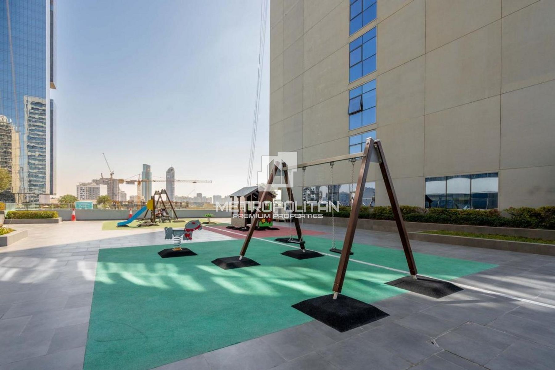 Fully Furnished | Prime Location | Vacant photo-24