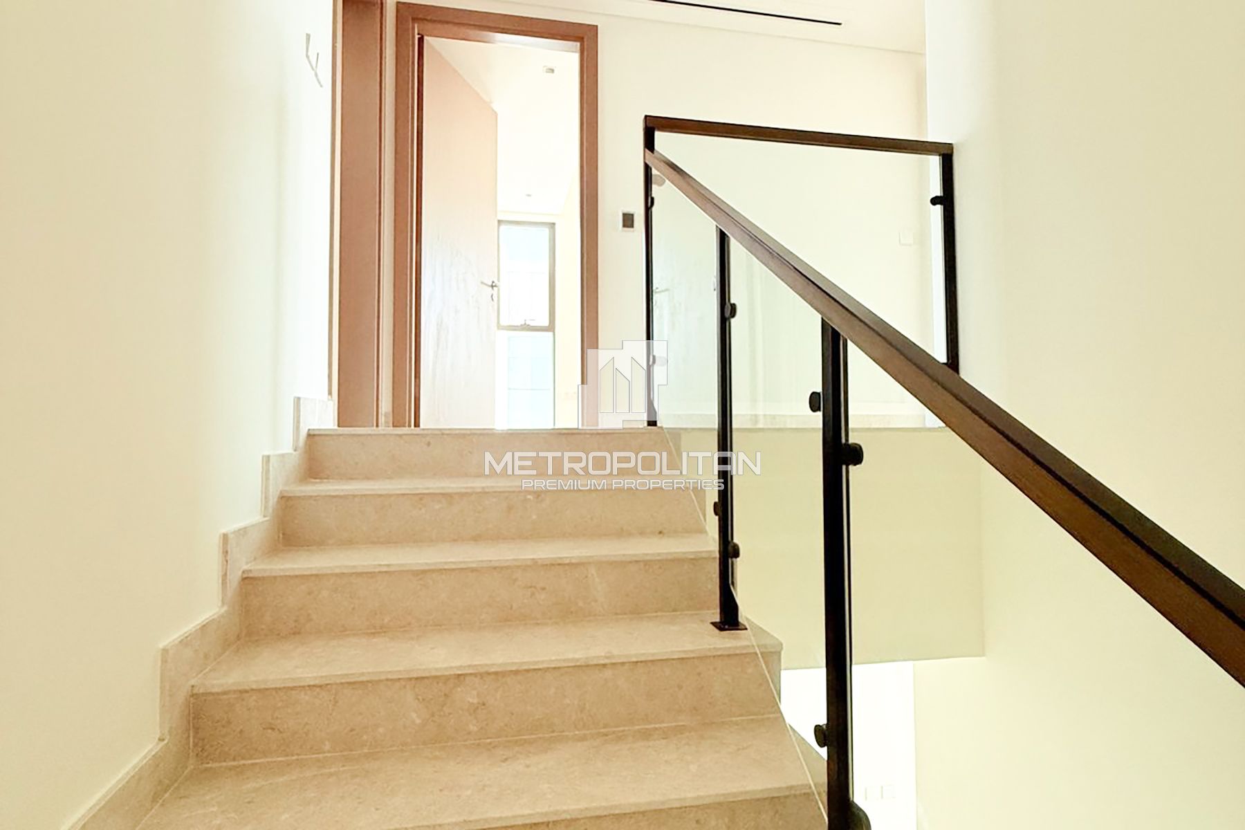 4-комнатная вилла в аренду в Al Furjan – MPR-8478 photo-1