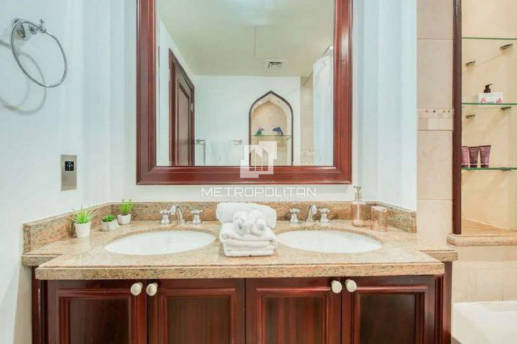 Vacant Now | Ground Floor | Spacious Garden photo-19