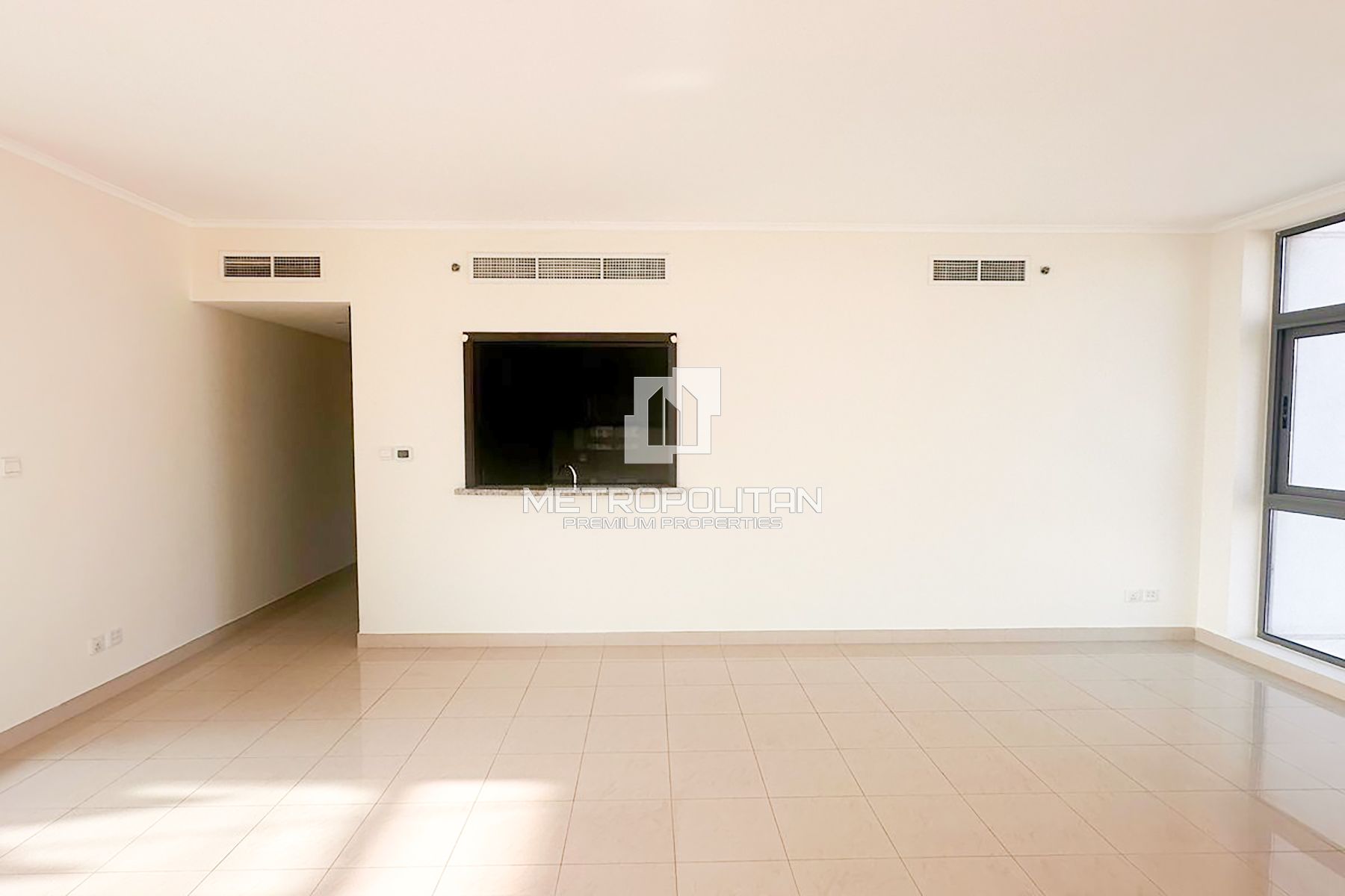 Spacious | High Floor | Golf Views | Vacant photo-18