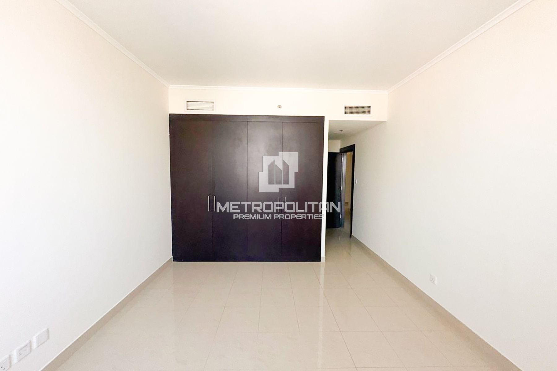 Spacious | High Floor | Golf Views | Vacant photo-19