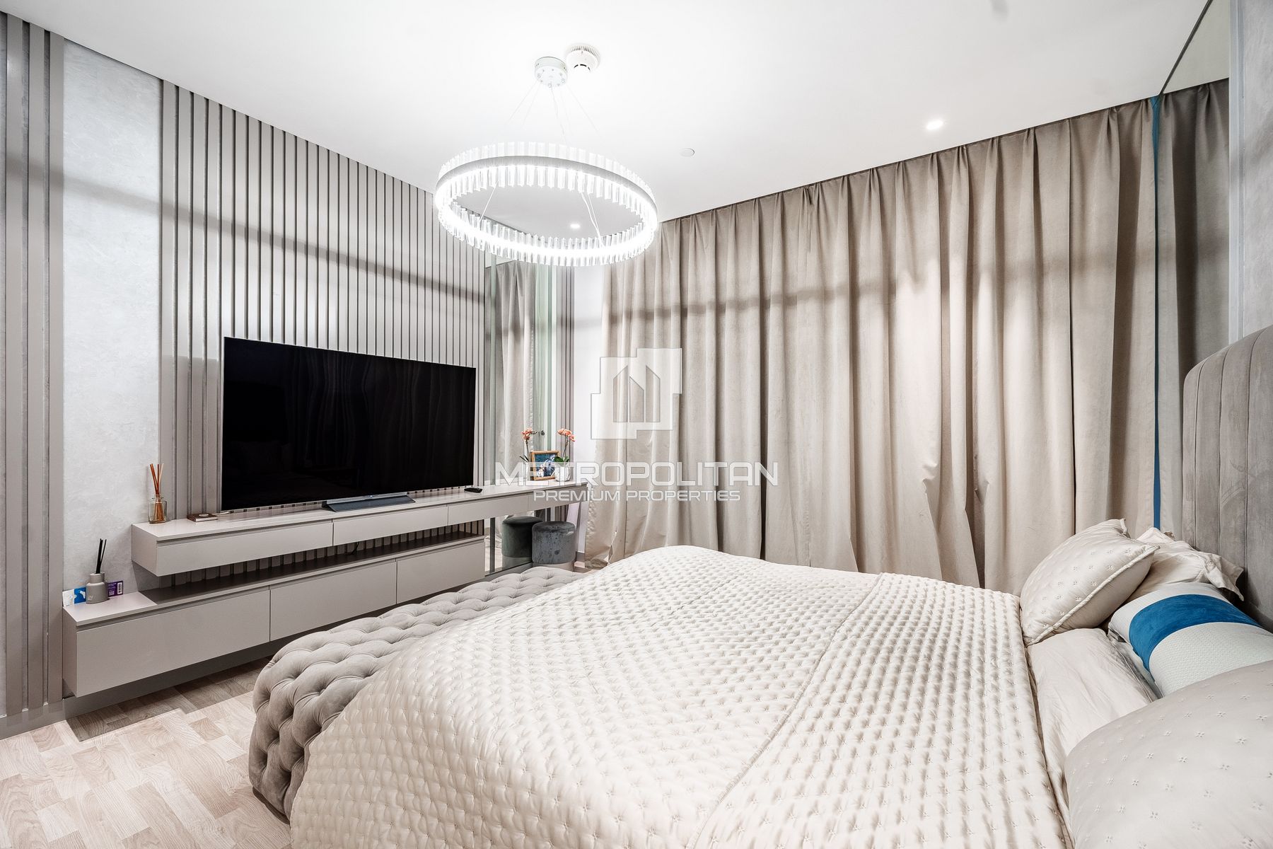 Upgraded | Furnished | Garden View | Island Living photo-6