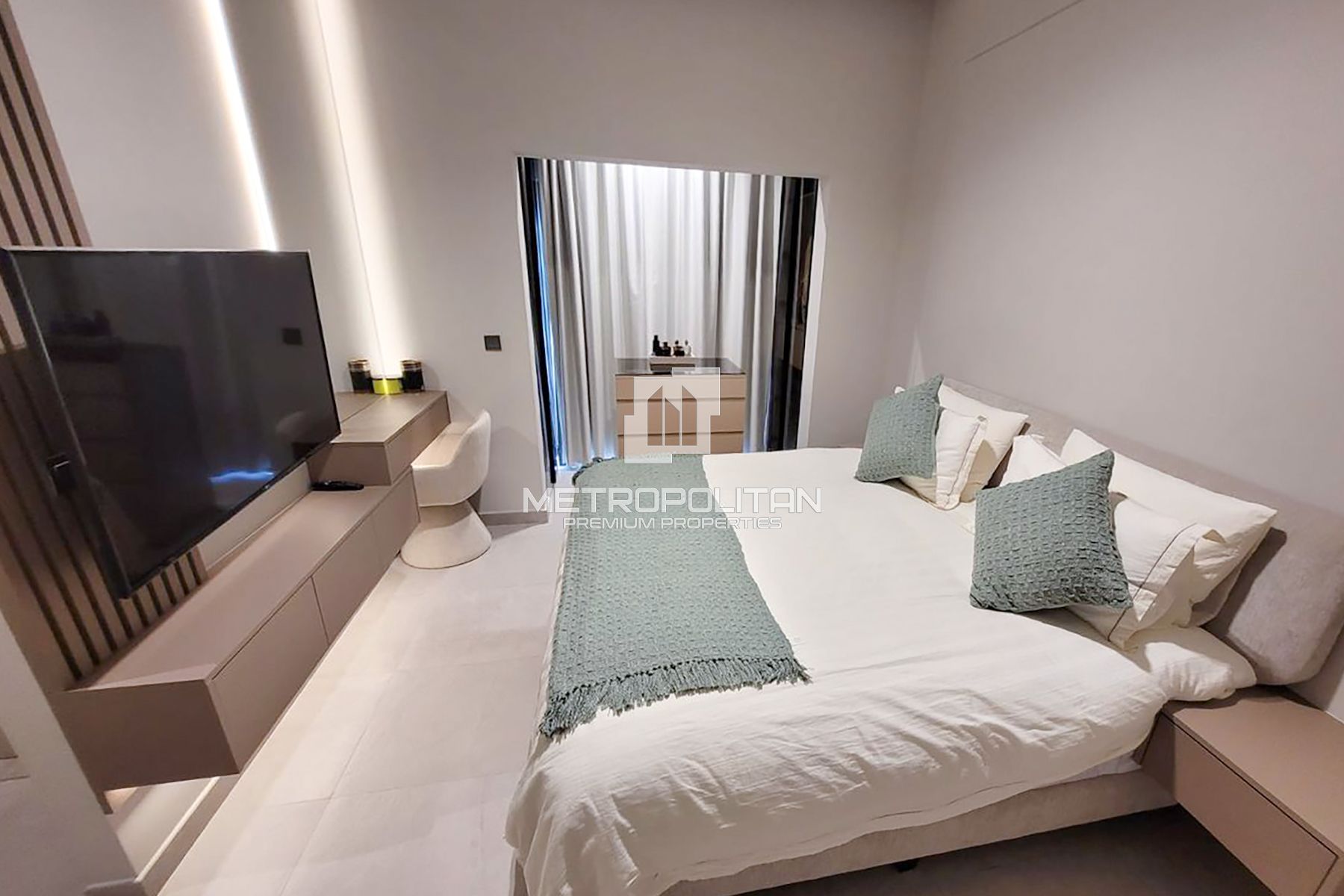 Spacious | Furnished | Maid's Room Included photo-14