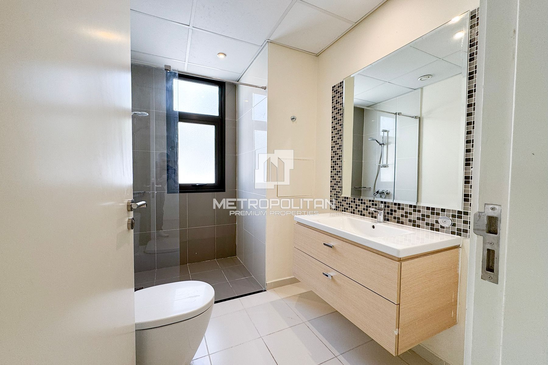 6-комнатная вилла в аренду в Damac Hills 2 – MPR-8524 photo-10